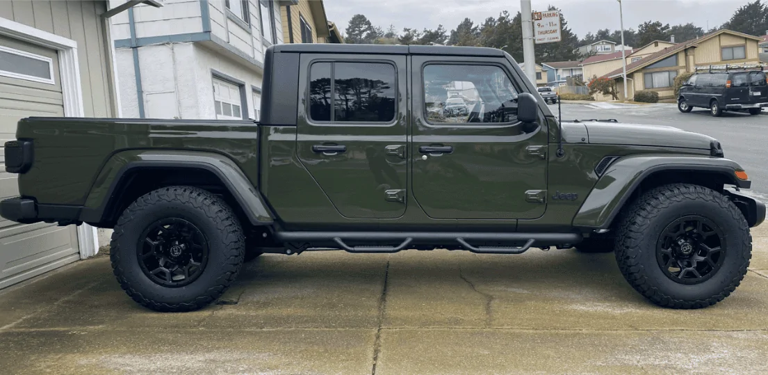 Jeep Gladiator SARGE GREEN Gladiator club SIDE