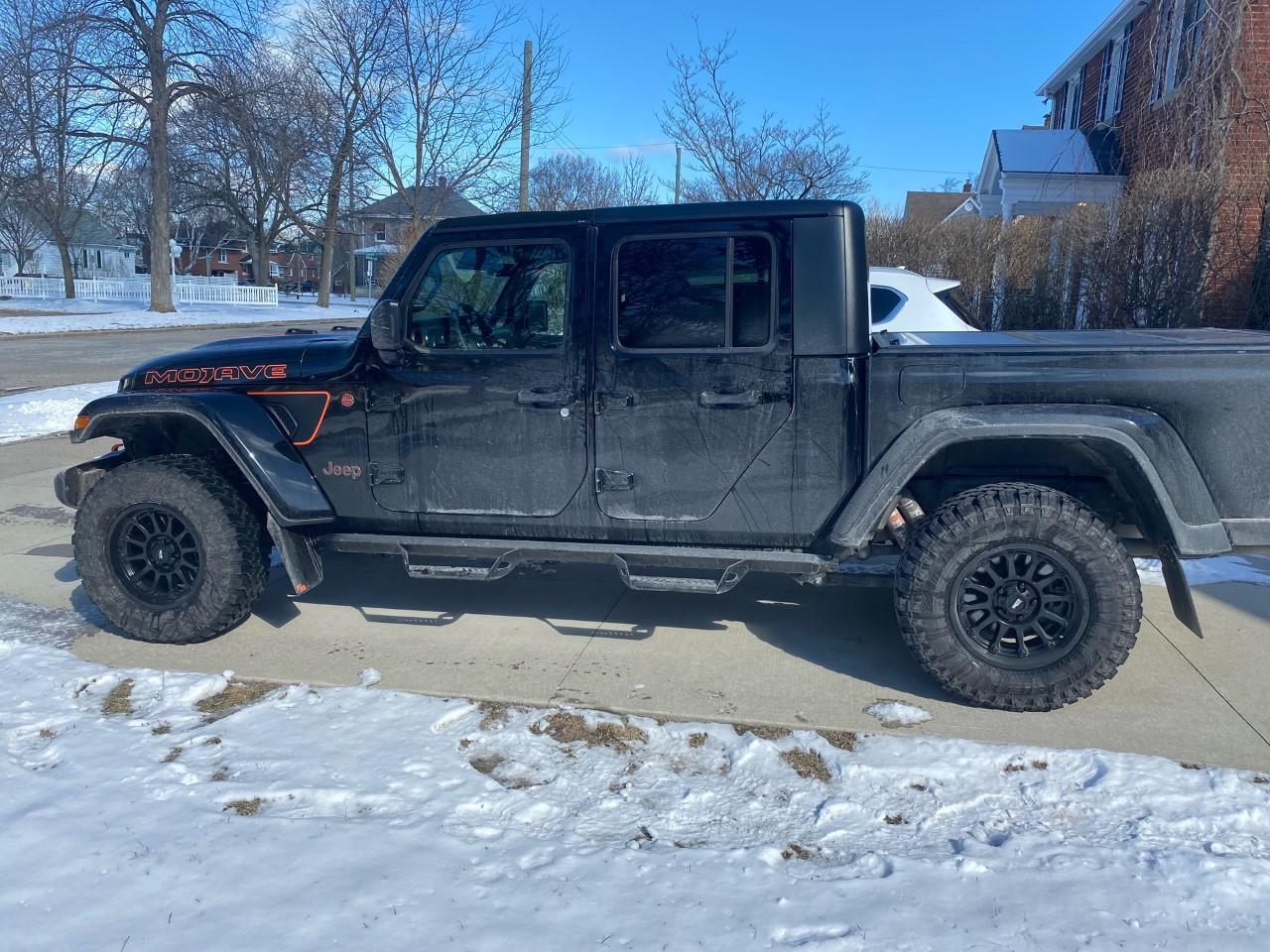 Jeep Gladiator What did you do TO your Gladiator today? [ADMIN WARNING: NO POLITICS, NO GUN TALK] 2 jeep side new rims