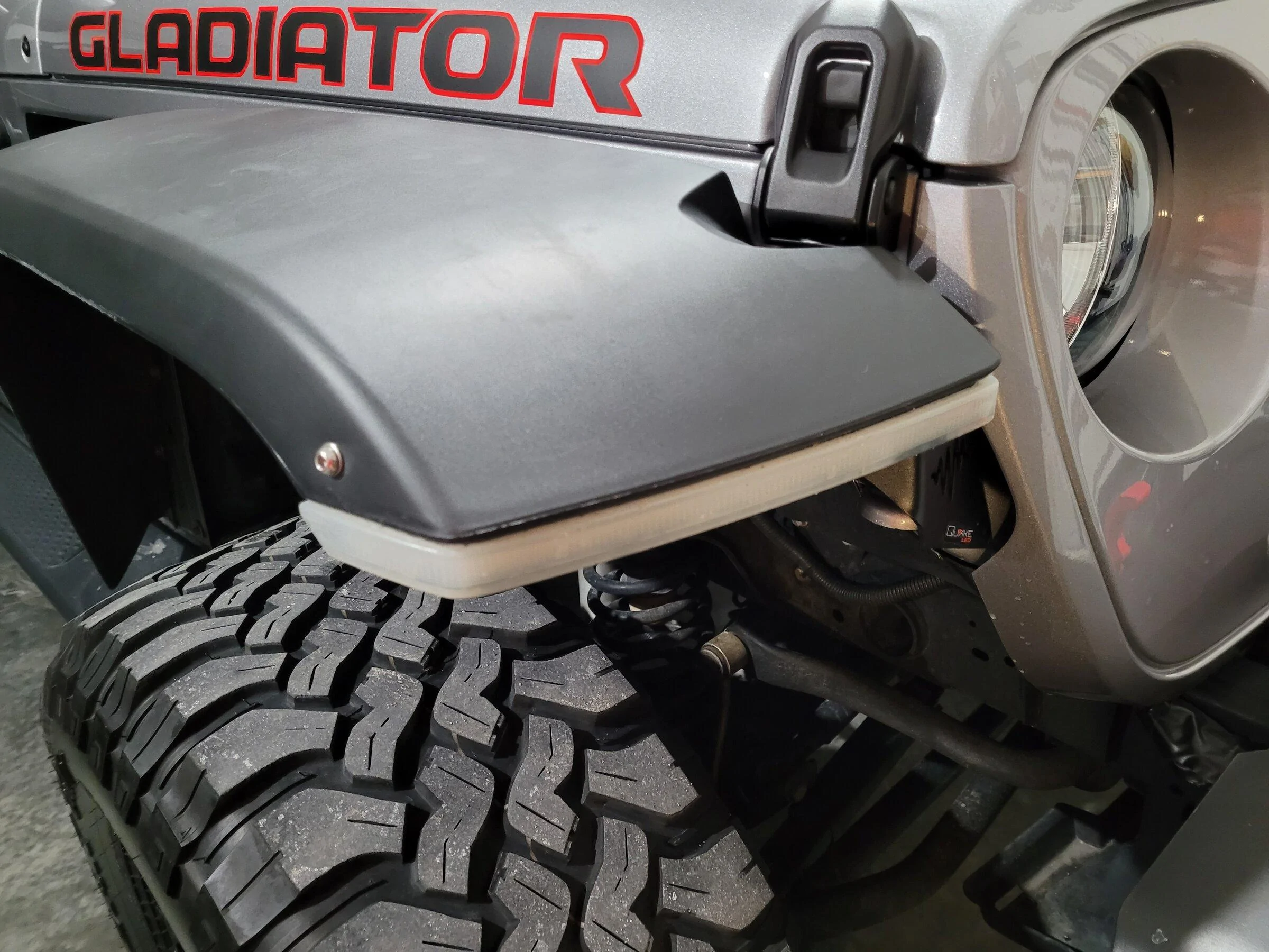 Jeep Gladiator 2020 Jeep Gladiator Sport $48,000 20220312_115258