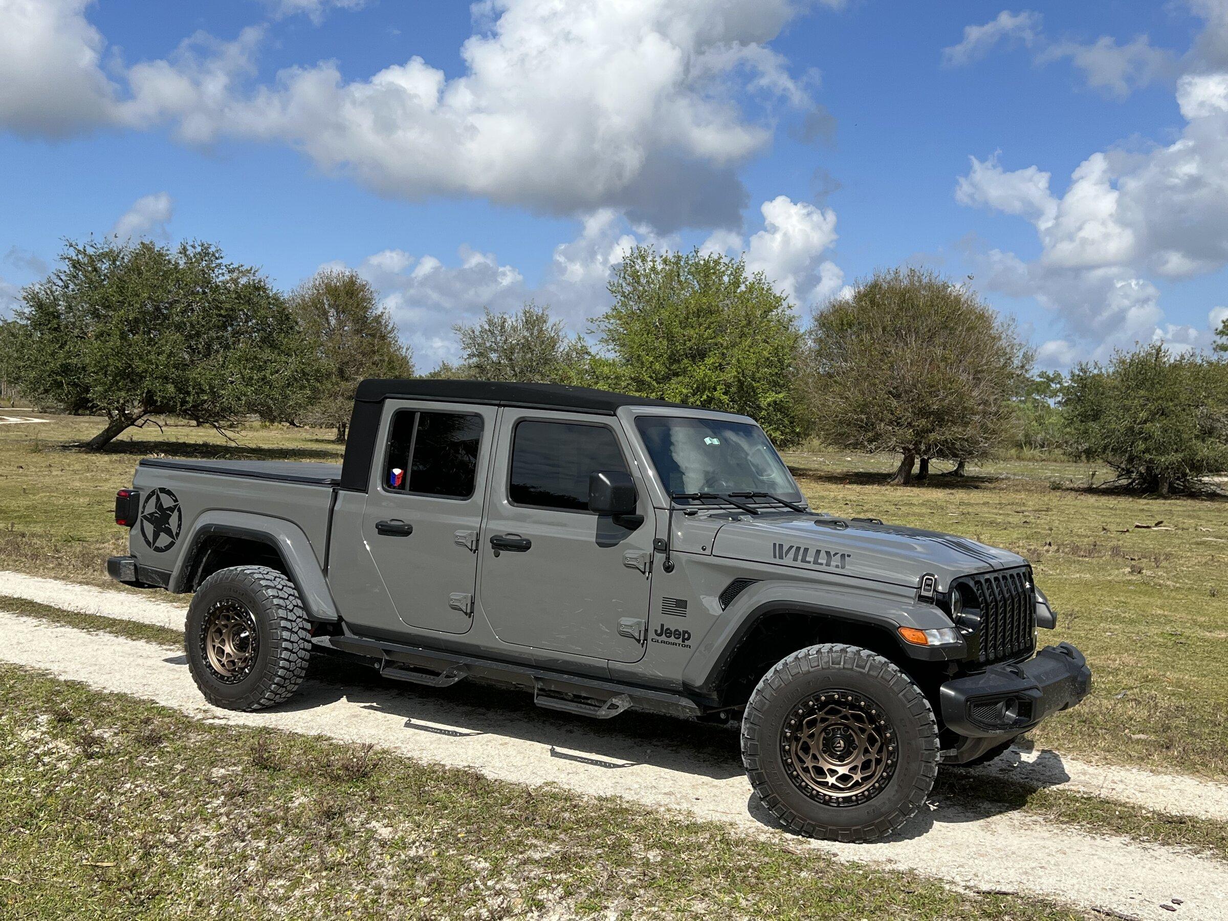 Jeep Gladiator One Year Later...... B2918BCF-1DE4-49E7-AE2D-E1D02CF963D3