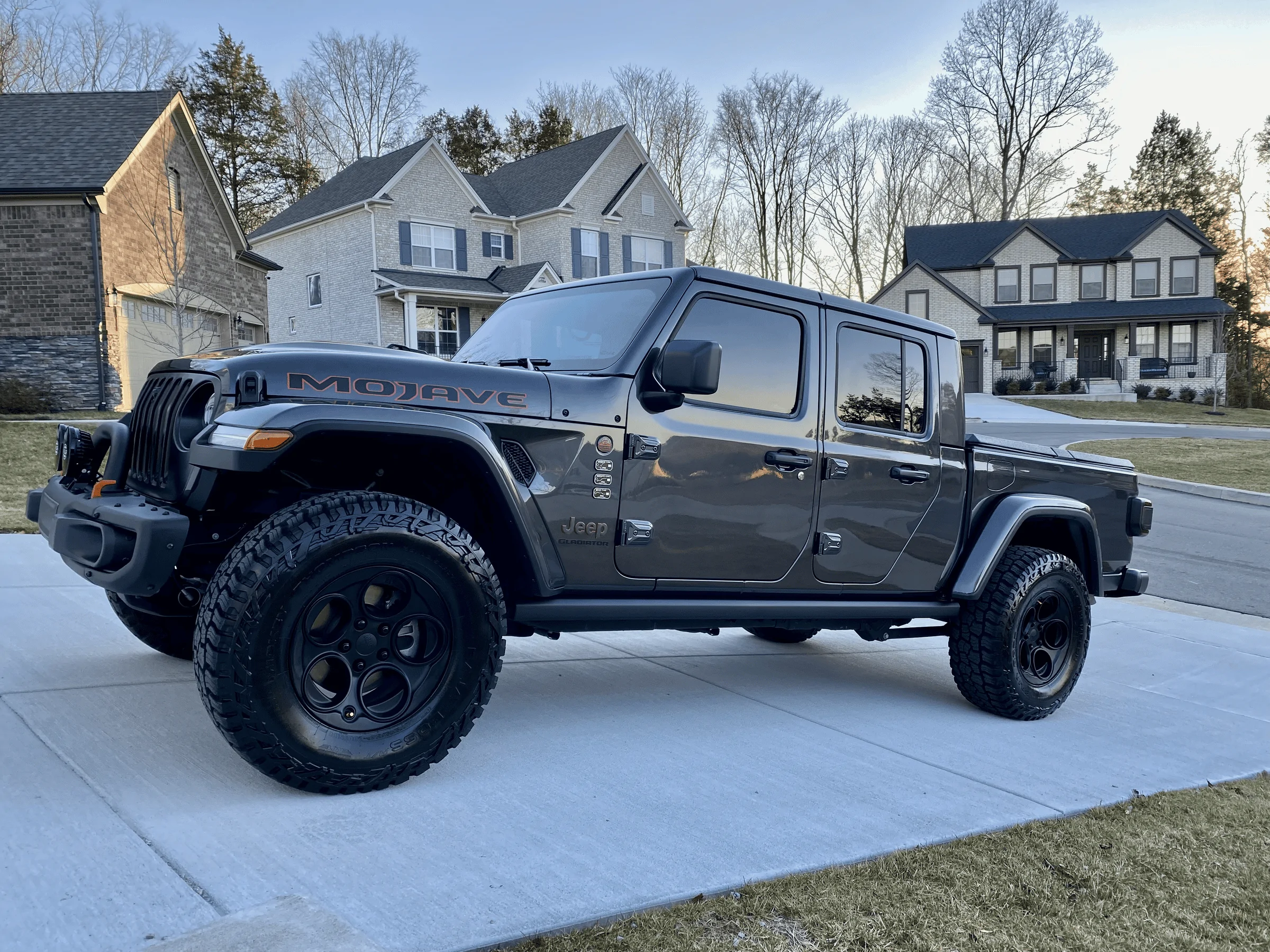 Jeep Gladiator MOJAVE Edition Gladiator JT Club tempImage36FJI6