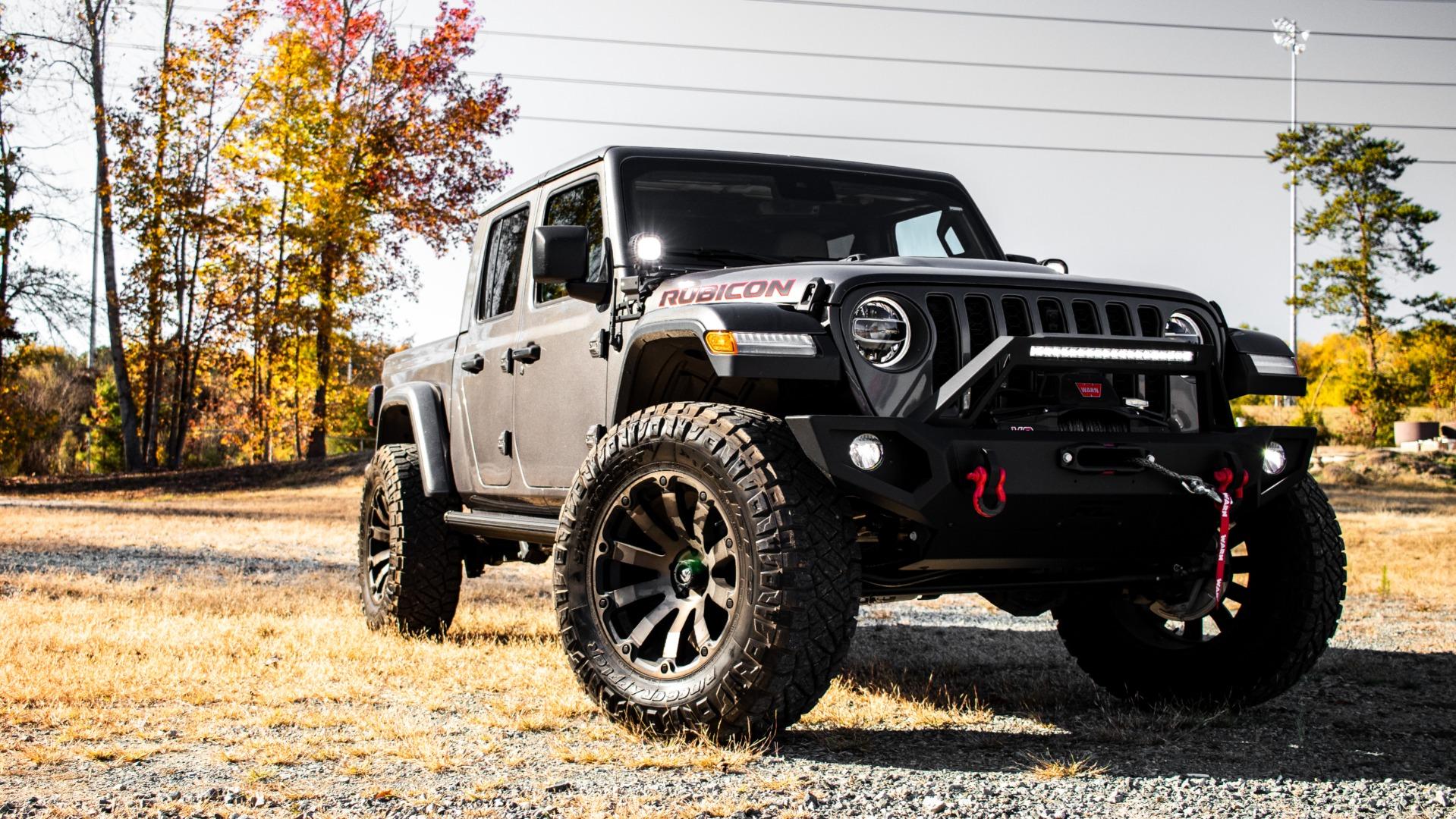 Jeep Gladiator 2020 Fully Loaded & Lifted Gladiator Rubicon - 5,500 Miles - $65,499 Used-2020-Jeep-GLADIATOR-RUBICON-4X4-36L-8-SPD-AUTO-NAV-ALPINE-LIFT-REARVIEW (1)