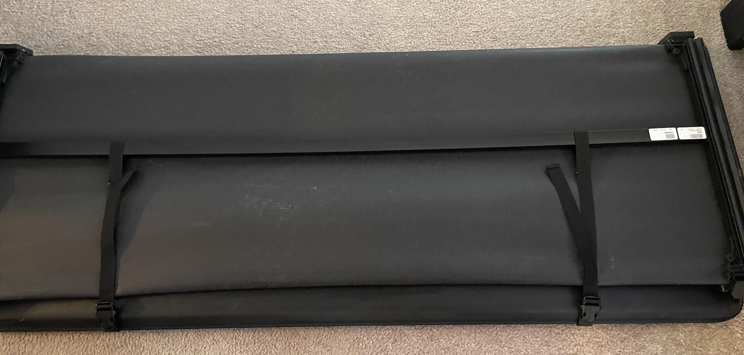 Jeep Gladiator Gladiator Extang Trifecta 2.0 Tonneau Cover $250 IMG_1600