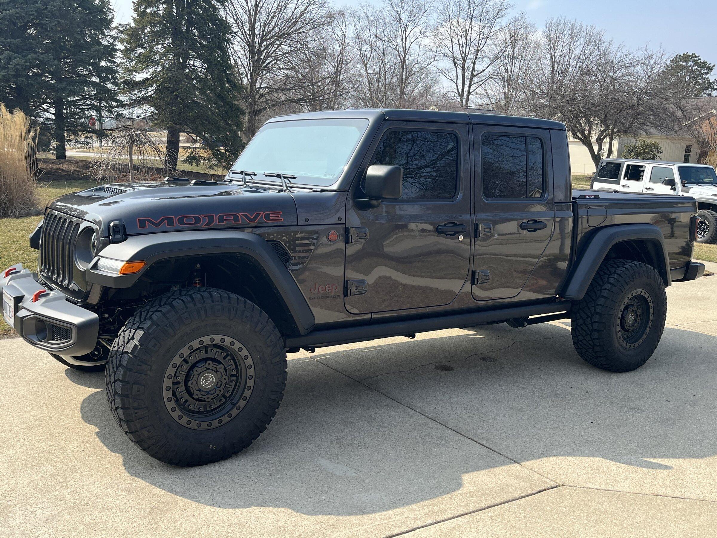 Jeep Gladiator Let’s see granite crystal jt’s with aftermarket wheels please 3A81FC20-4E1D-4AAB-9D32-EE9044E5881D
