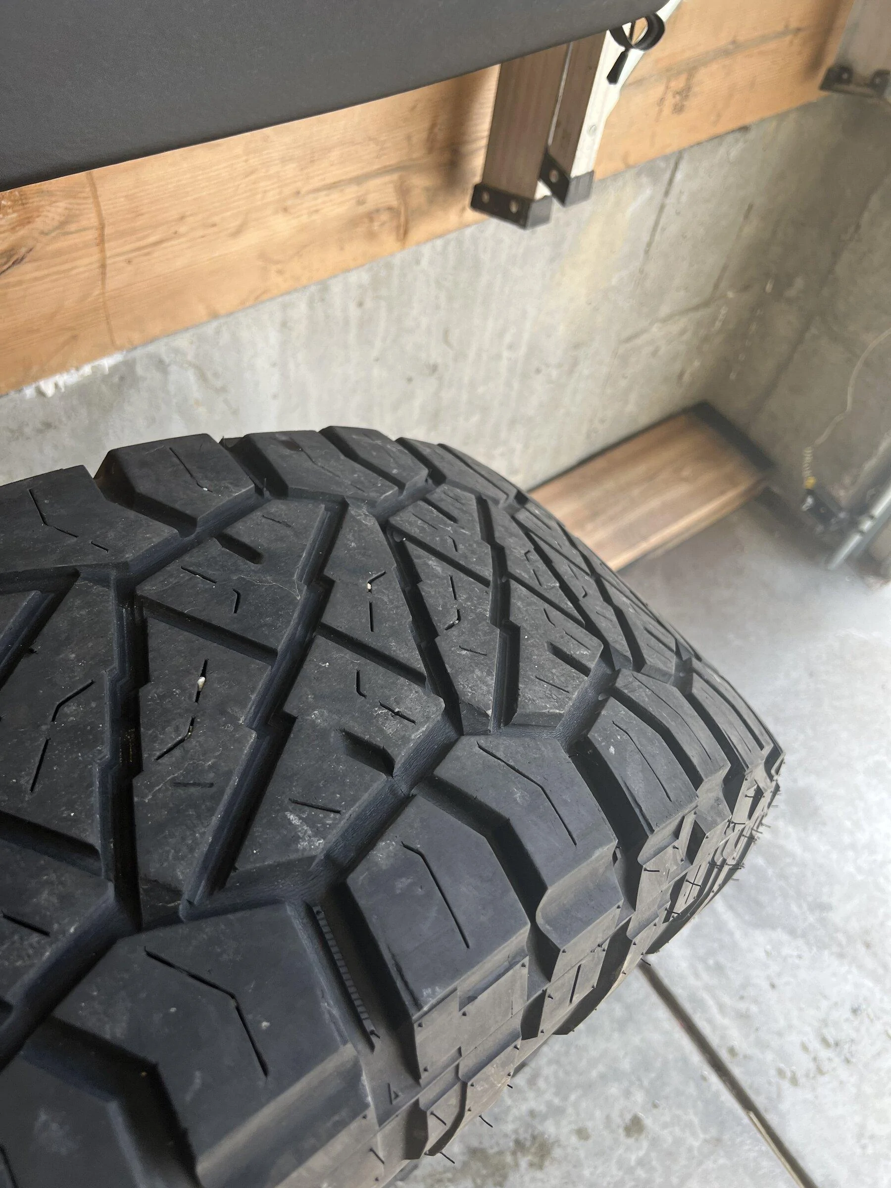 Jeep Gladiator 37" NITTO RIDGE GRAPPLER (5) $800 OBO IMG_0929