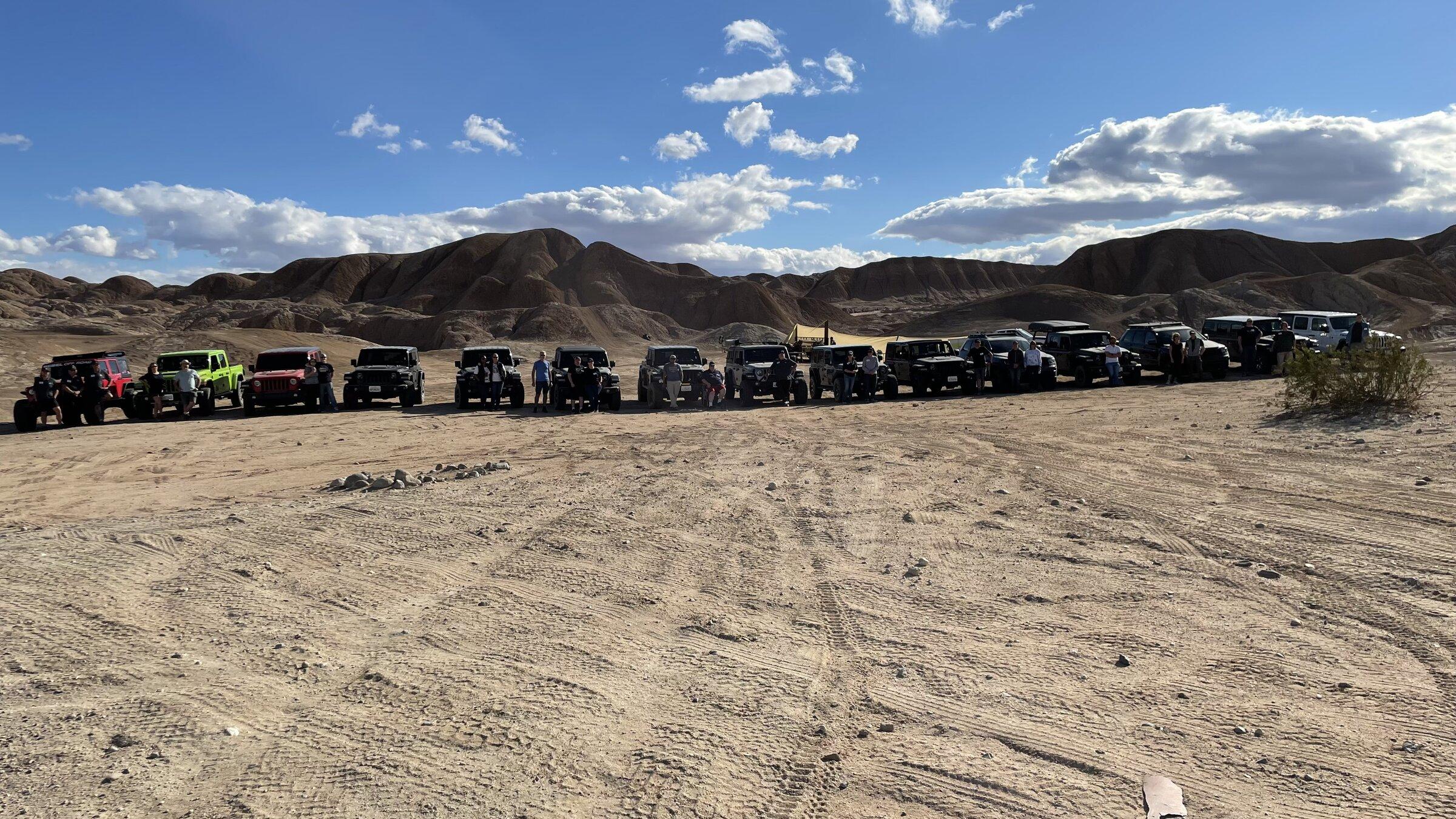 Jeep Gladiator Jeeps Parking Next To Jeeps 50F54A54-8301-4A0B-8D43-770D7784FB43