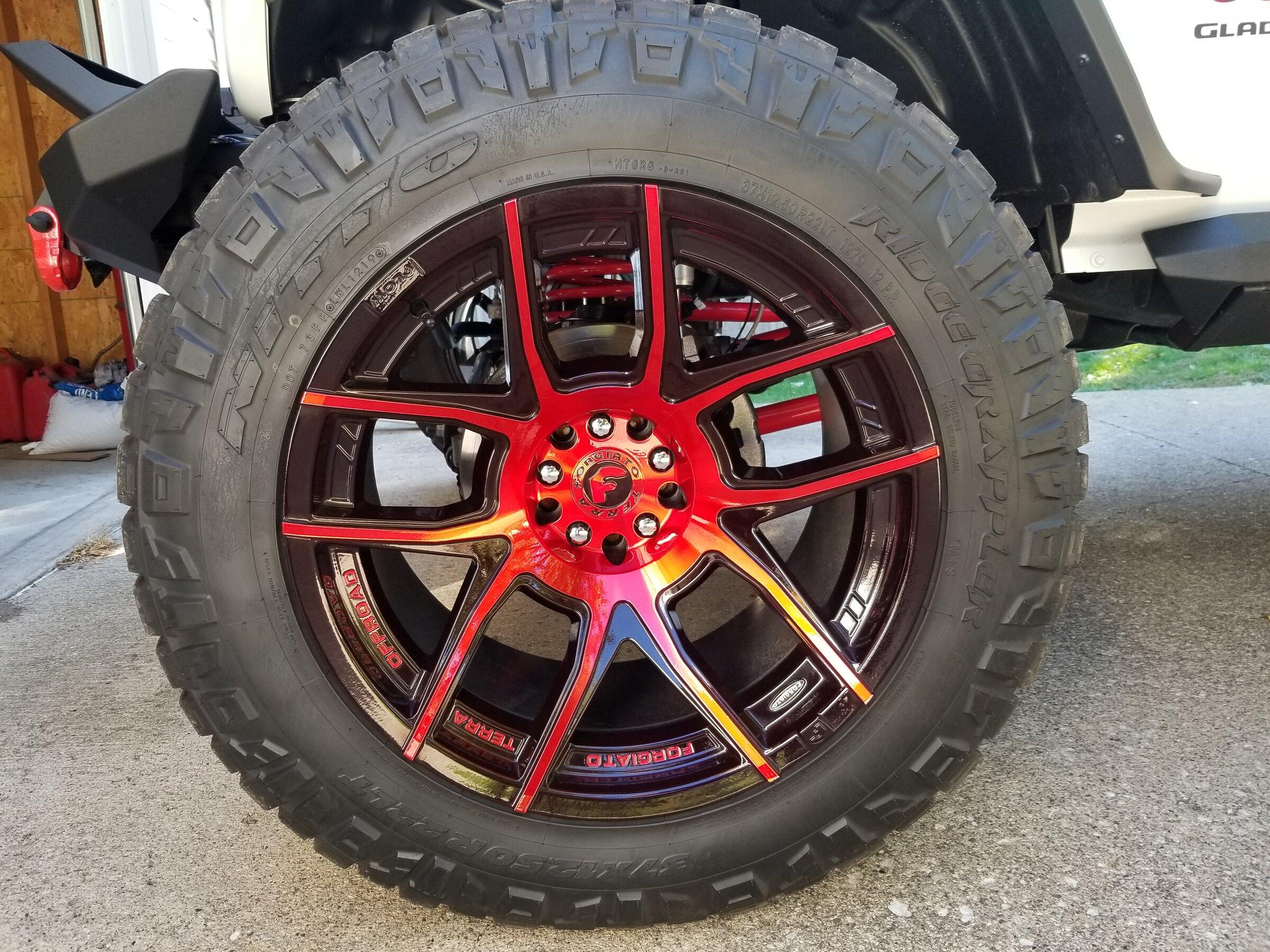 Jeep Gladiator Black is played out, let's see some colored rims 20211017_154335