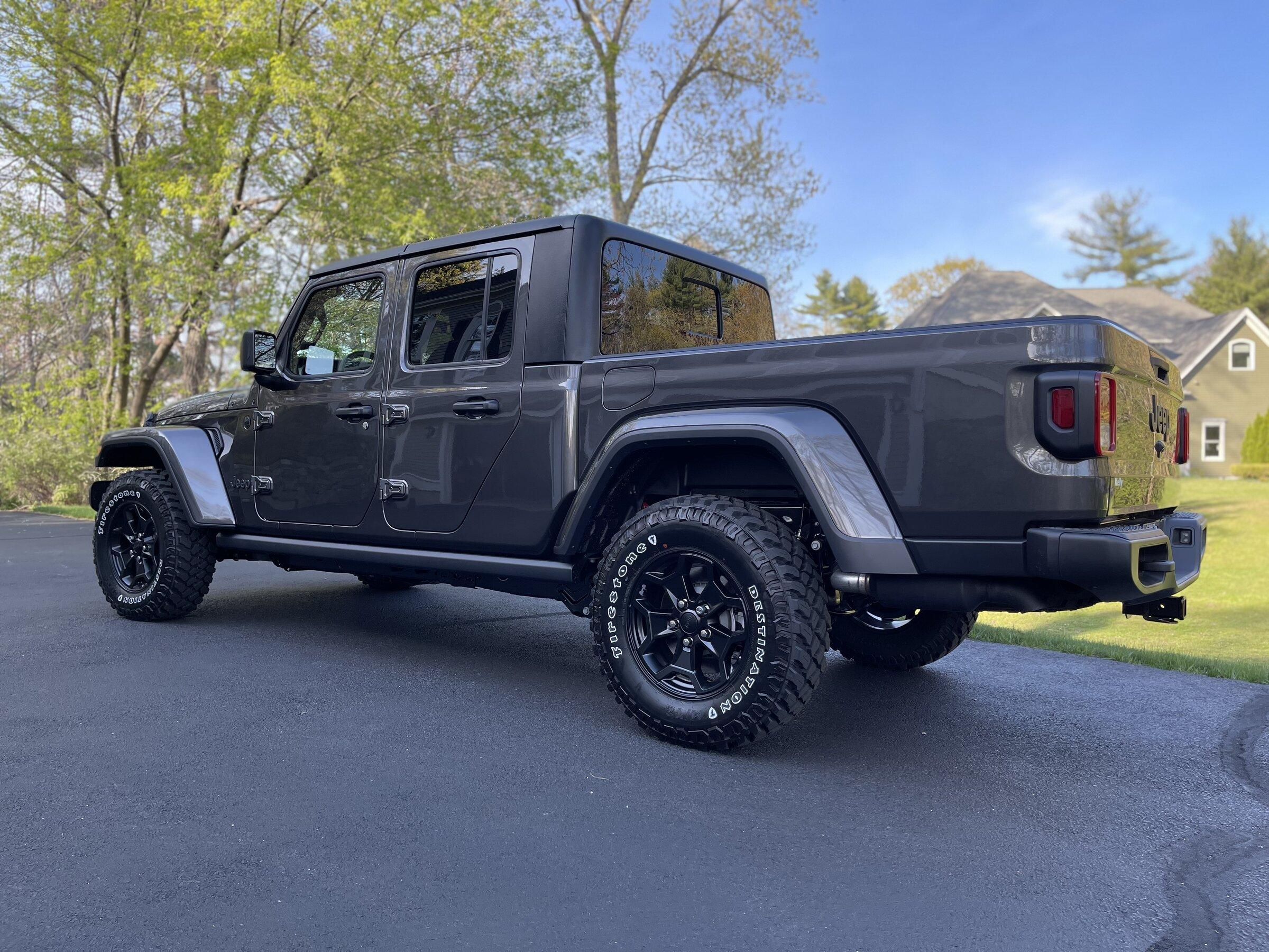 Jeep Gladiator Just wondering if it’s just me? IMG_3786