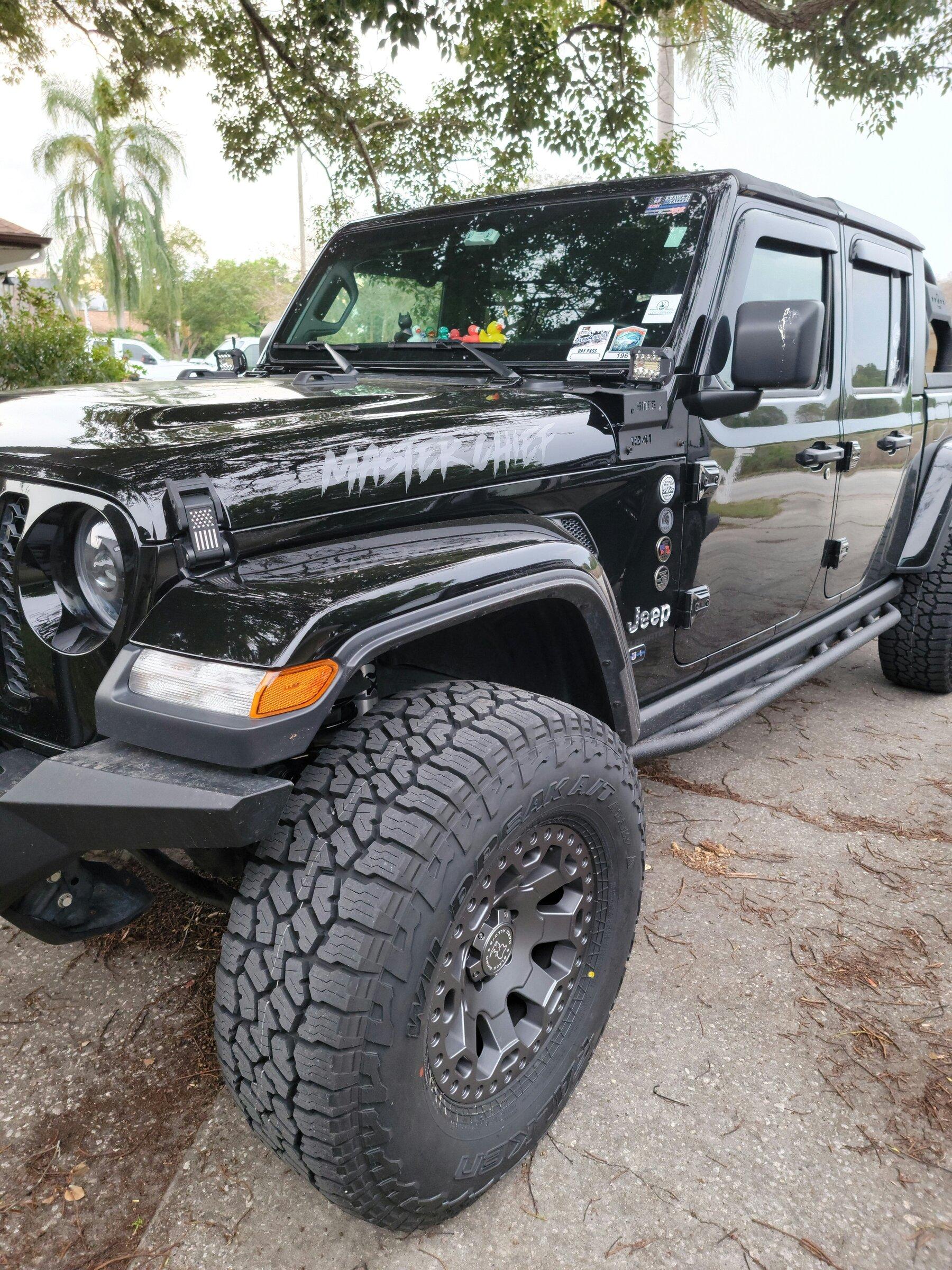 Jeep Gladiator Lift tires and wheels? 20220311_181100