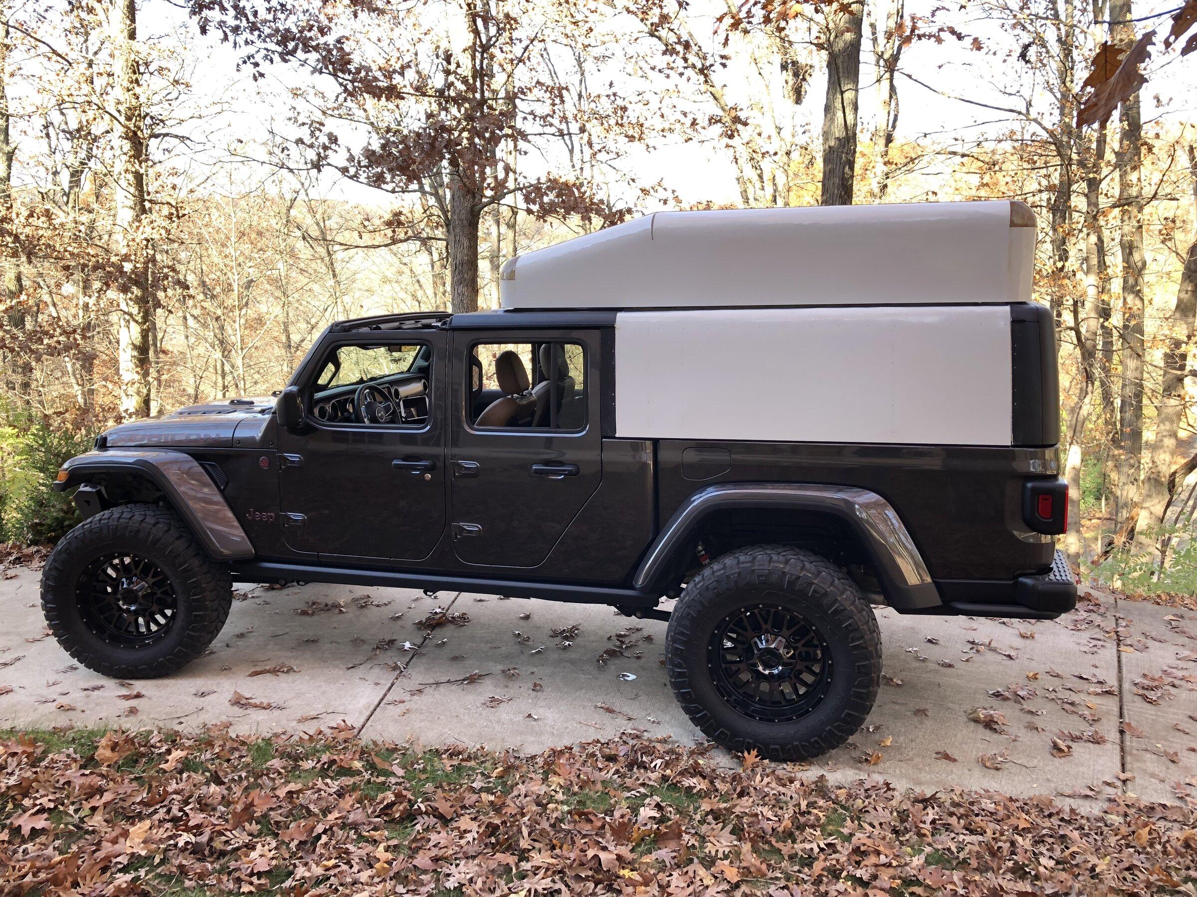 Jeep Gladiator PLYWOOD Gladiator JT Club IMG_5657.JPG