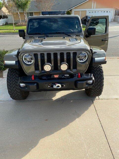 Jeep Gladiator Purchased a brand-new Rubicon bumper for my gladiator Rubicon. What do I have? JKR Bump 3