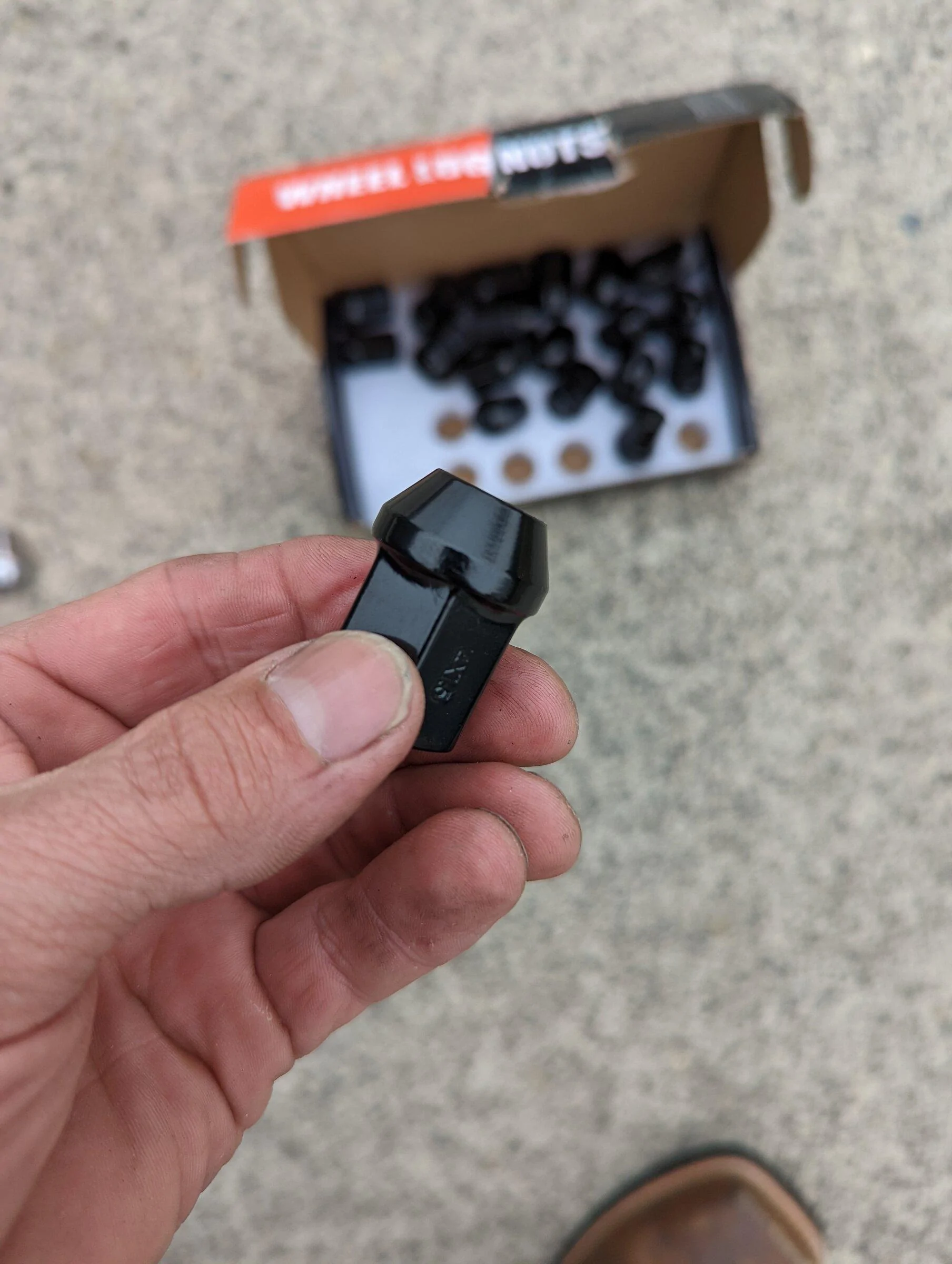 Jeep Gladiator Swap the Lug nuts PXL_20220315_213457750.MP