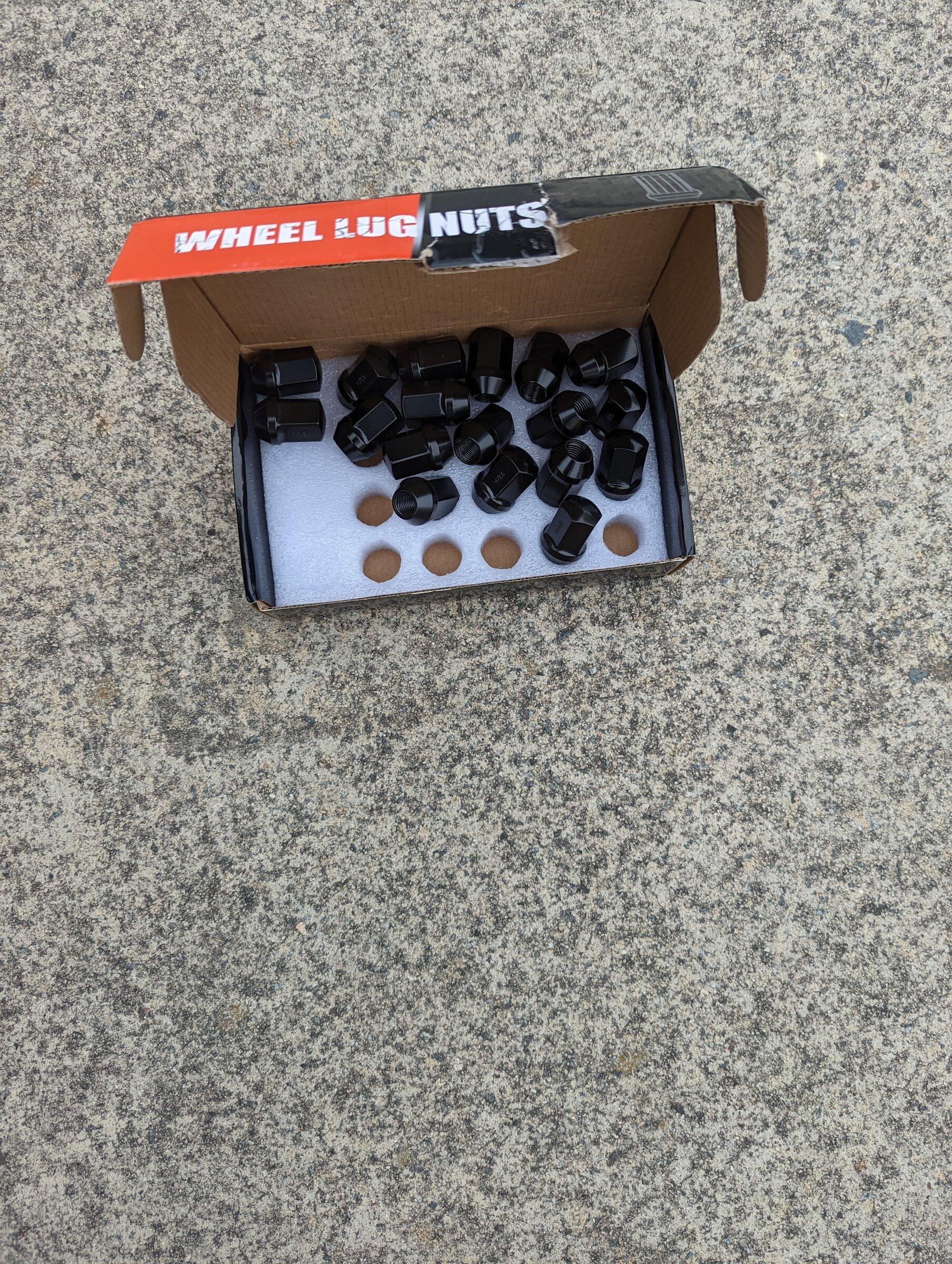 Jeep Gladiator Swap the Lug nuts PXL_20220315_213459384.MP