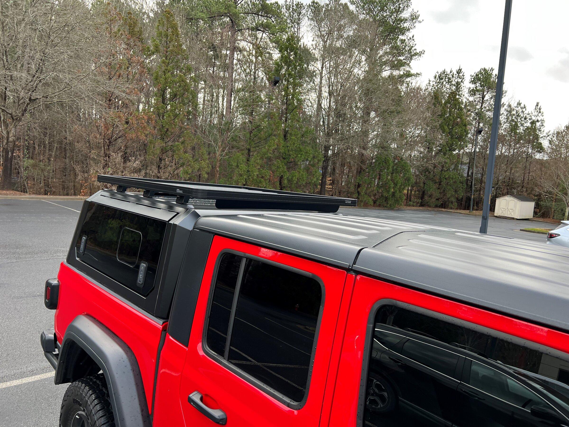 Jeep Gladiator How to wire rear facing flood lights to a rack on a RSI Smartcap? pic