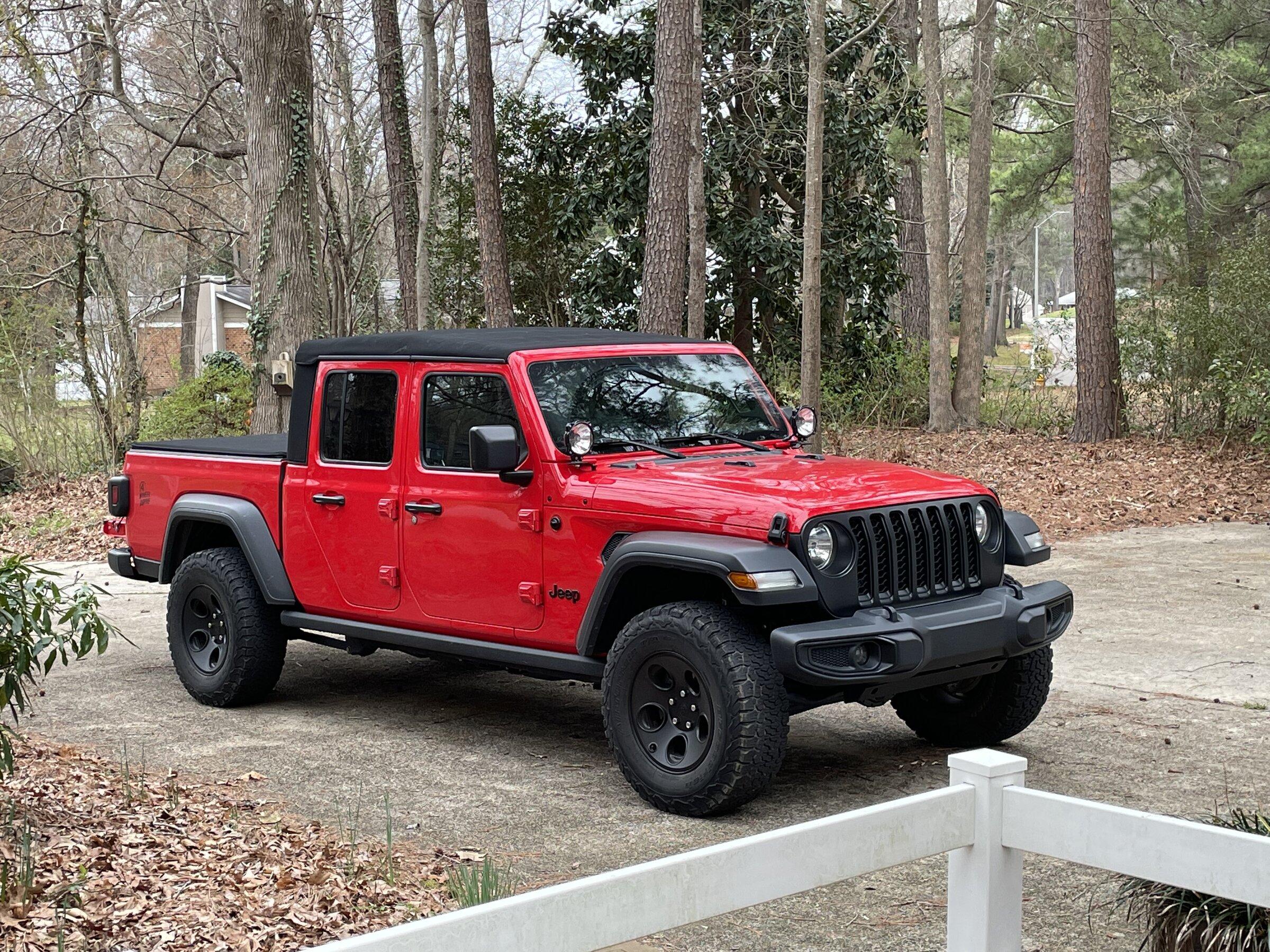 Jeep Gladiator Favorite color you didn’t buy… F8541BCF-808E-4BD9-BADC-B5E4E7AF74B1