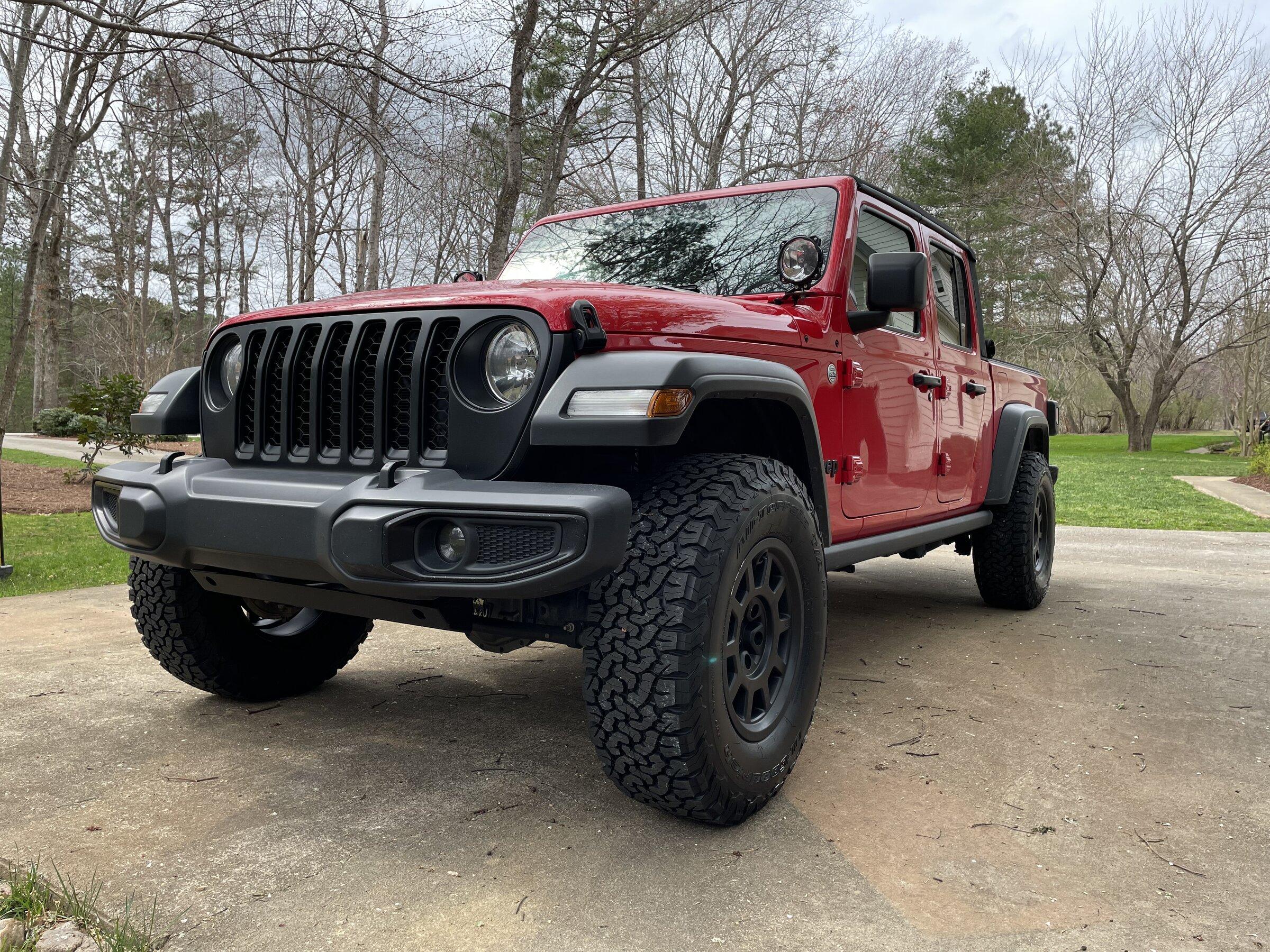 Jeep Gladiator FIRECRACKER RED Gladiator JT Club 8B75A6CC-6DB5-4A2C-9EF3-0B2CE9FD51B2