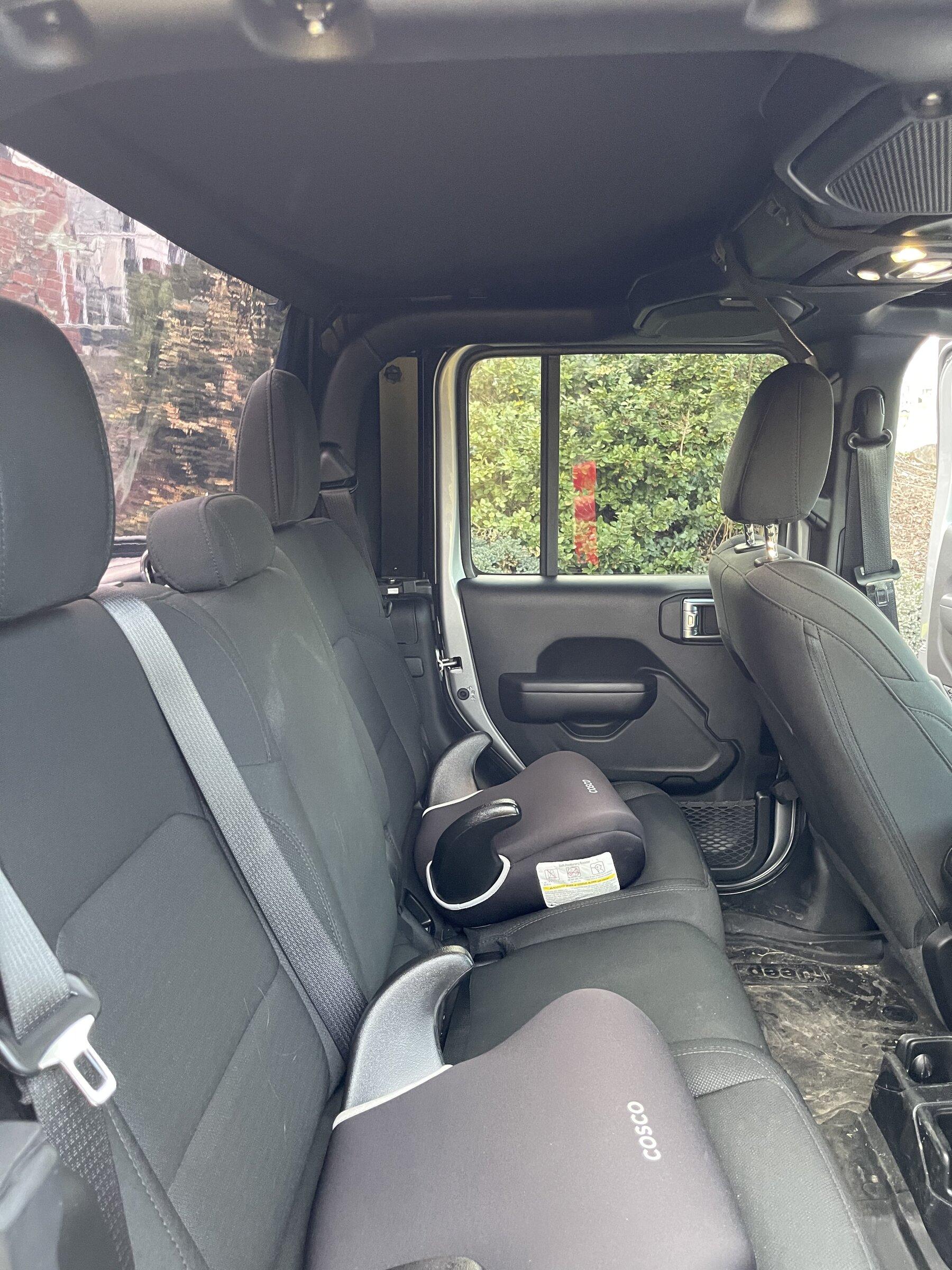 Jeep Gladiator Anybody heard anything about this? 6817A41A-8EE0-4C5D-A87F-284E7807FCB7