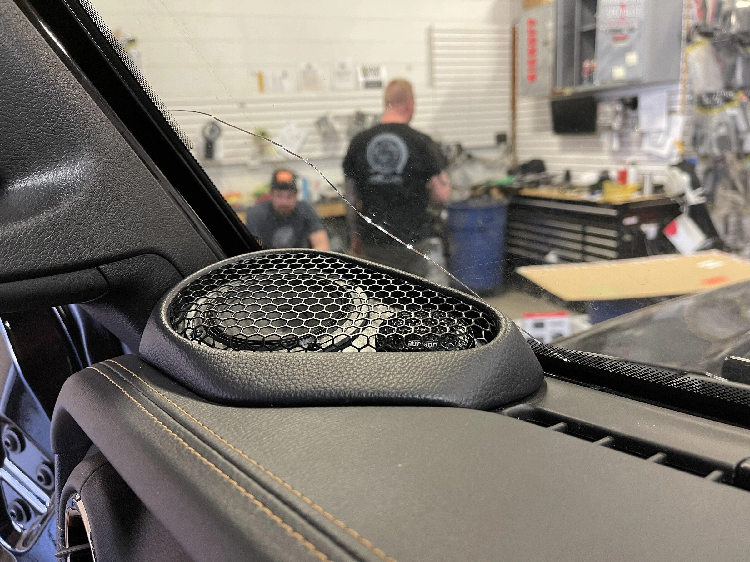 Jeep Gladiator Stereo in 2021 Gladiator E87B4830-E4AD-47FE-A6A4-D9DAA4ED9736