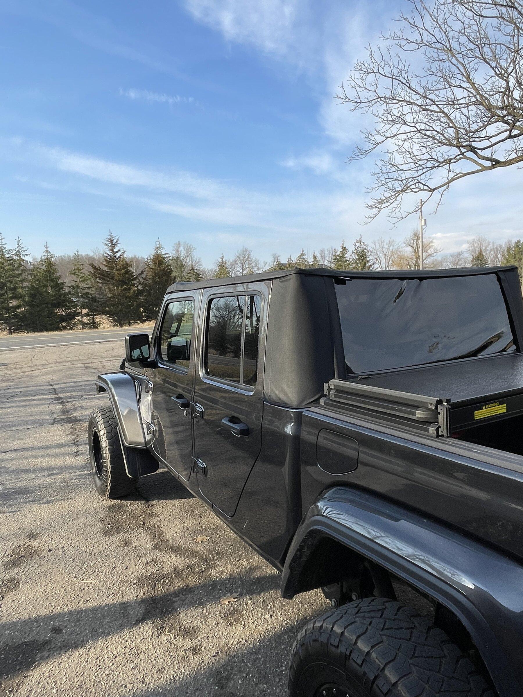 Jeep Gladiator Anybody heard anything about this? C8B31CE5-10DD-40C9-9DD0-DACEB4283409