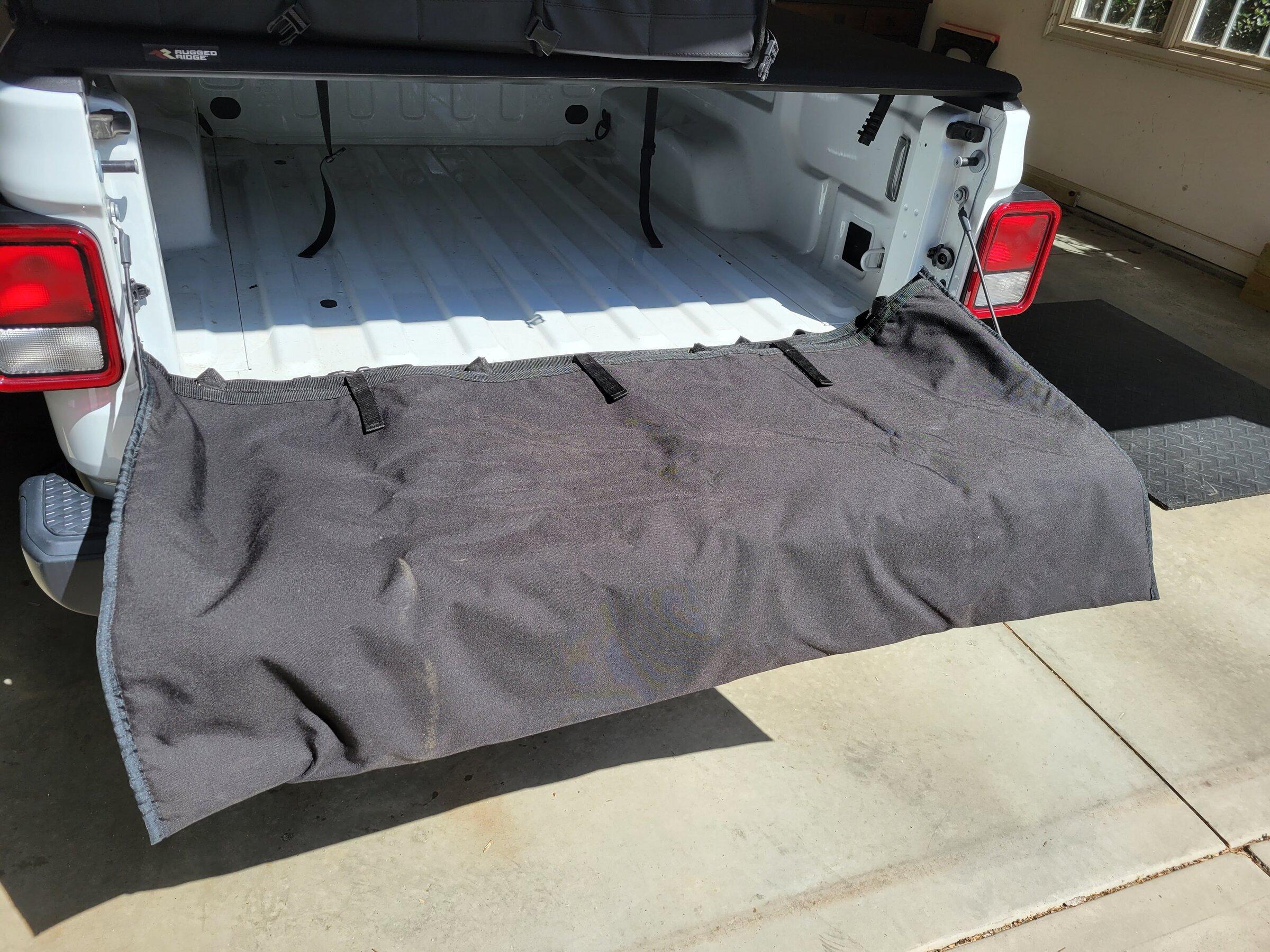 Jeep Gladiator FS: Soft Top Window Storage Bag 20220317_125405