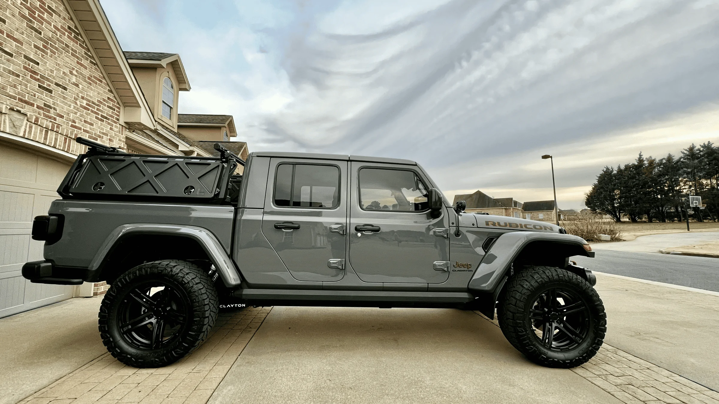 Jeep Gladiator Clayton Overland Plus 2.5 or 3.5 tempImage4XY2B5