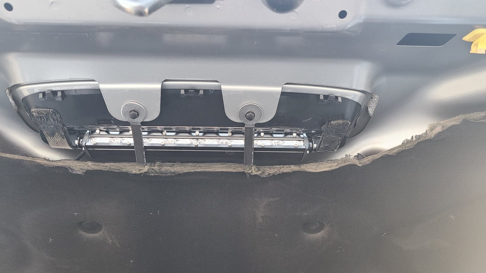 Jeep Gladiator Mojave Hood Scoop MOD Jeep Hood Light 3