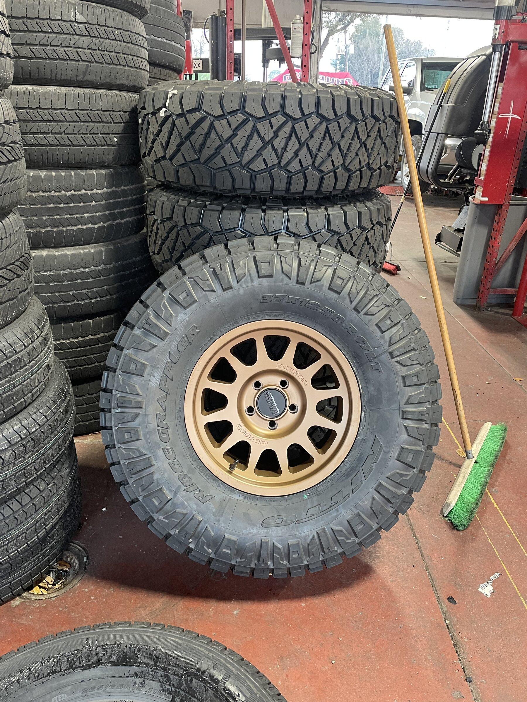 Jeep Gladiator My tires and wheels showed up 91E70B6D-84CF-4BD9-A254-062746C9FF95