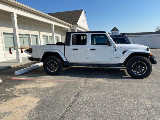Jeep Gladiator Just wondering if it’s just me? IMG_0563