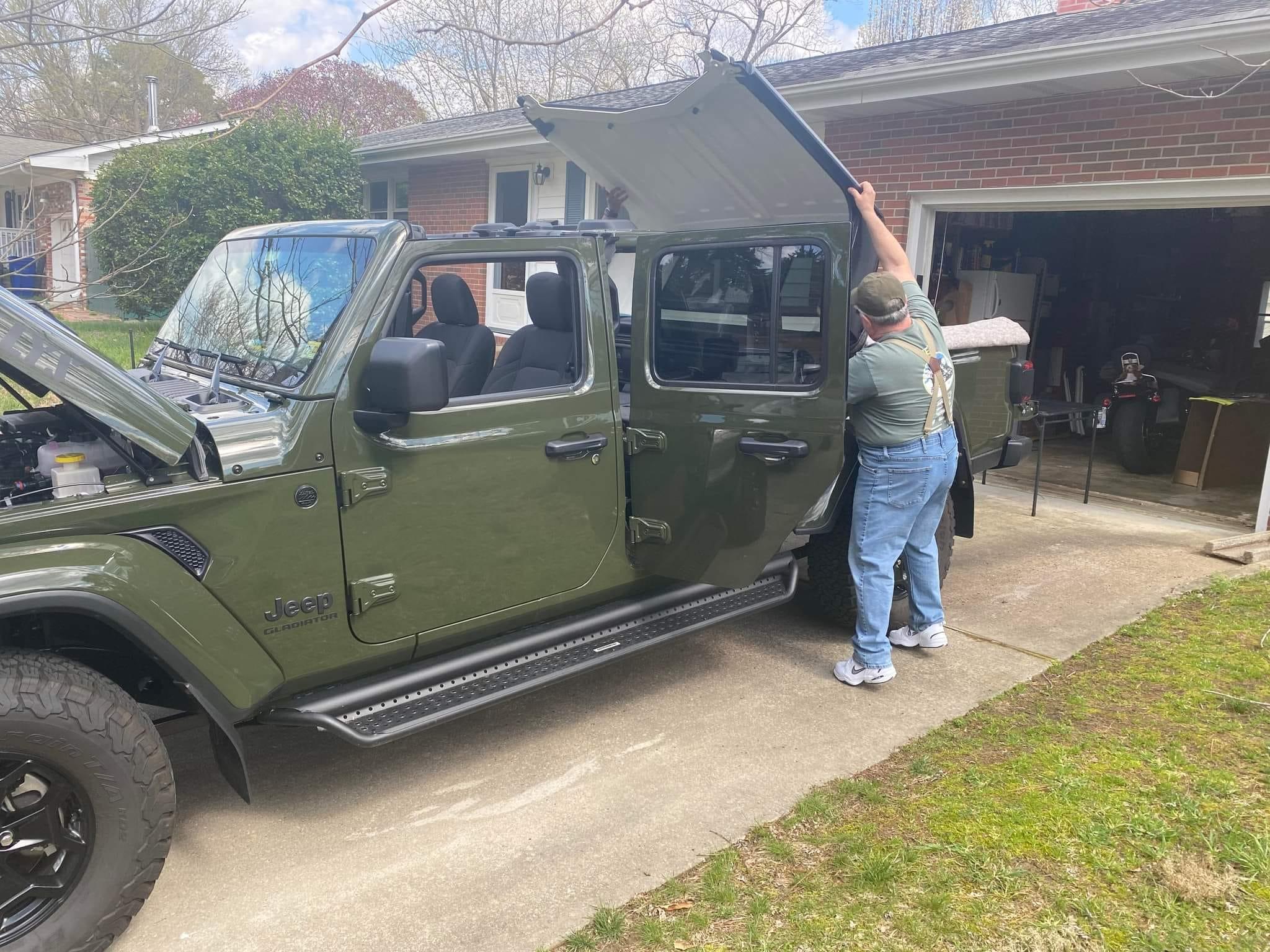 Jeep Gladiator Got Started Installing My Topliners 276265803_10228284313281804_1406160346371275565_n