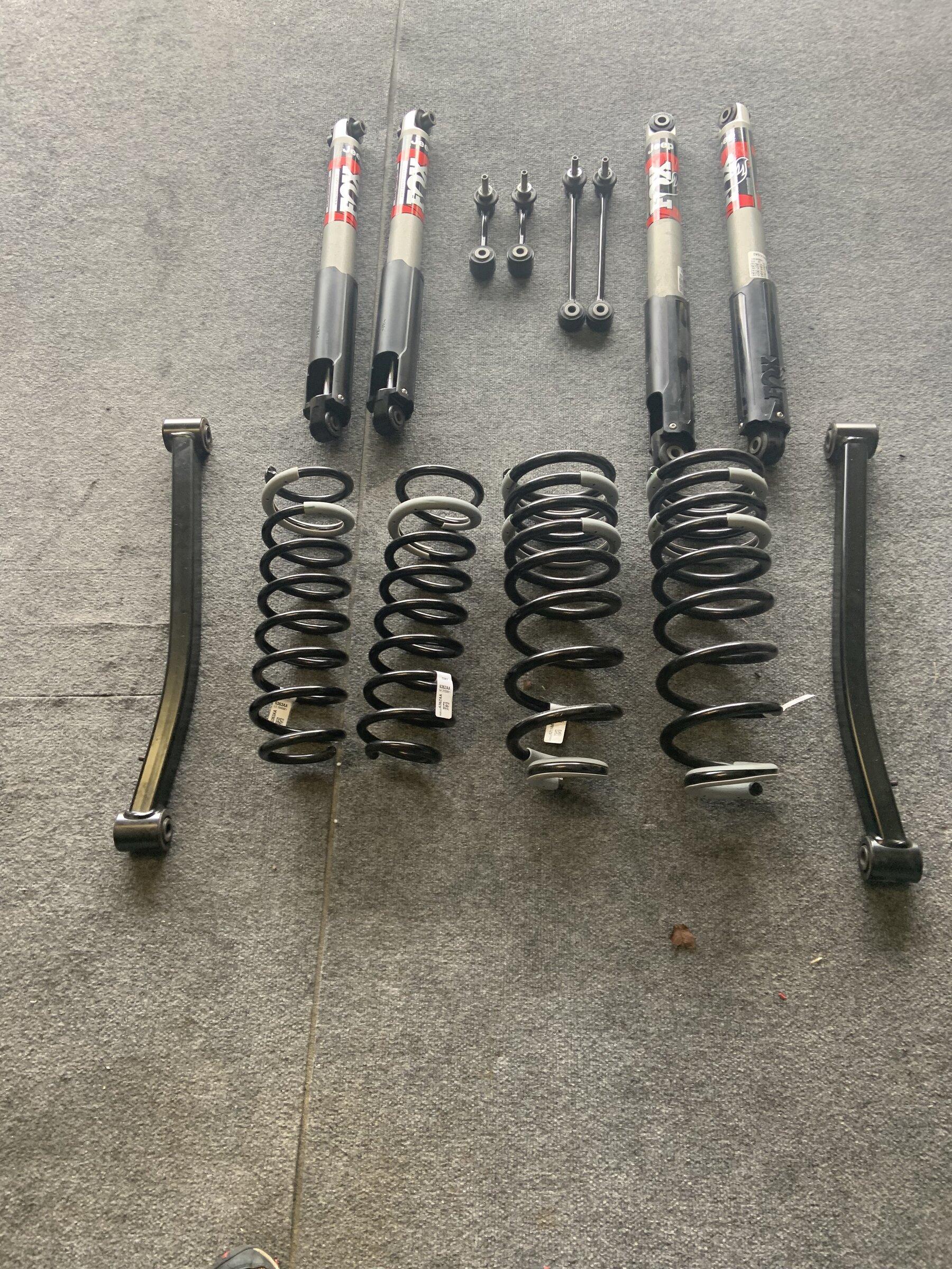 Jeep Gladiator Rubicon take offs D4A5F4F9-D3A7-44A1-AE39-D5CEF0C5751C