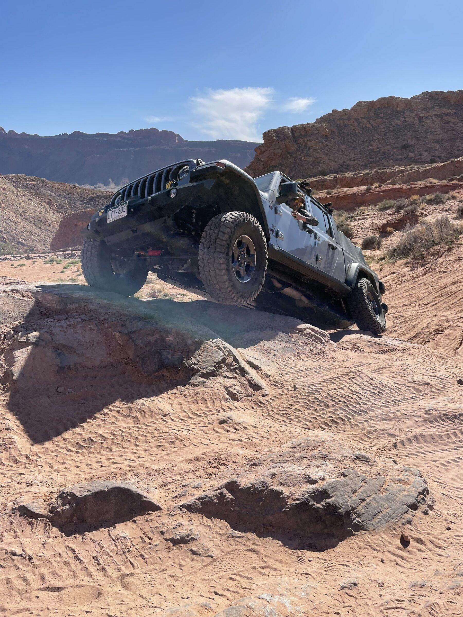 Jeep Gladiator Baja Boss AT Tires B89F6985-E76F-4E87-AD43-11199FDB0458