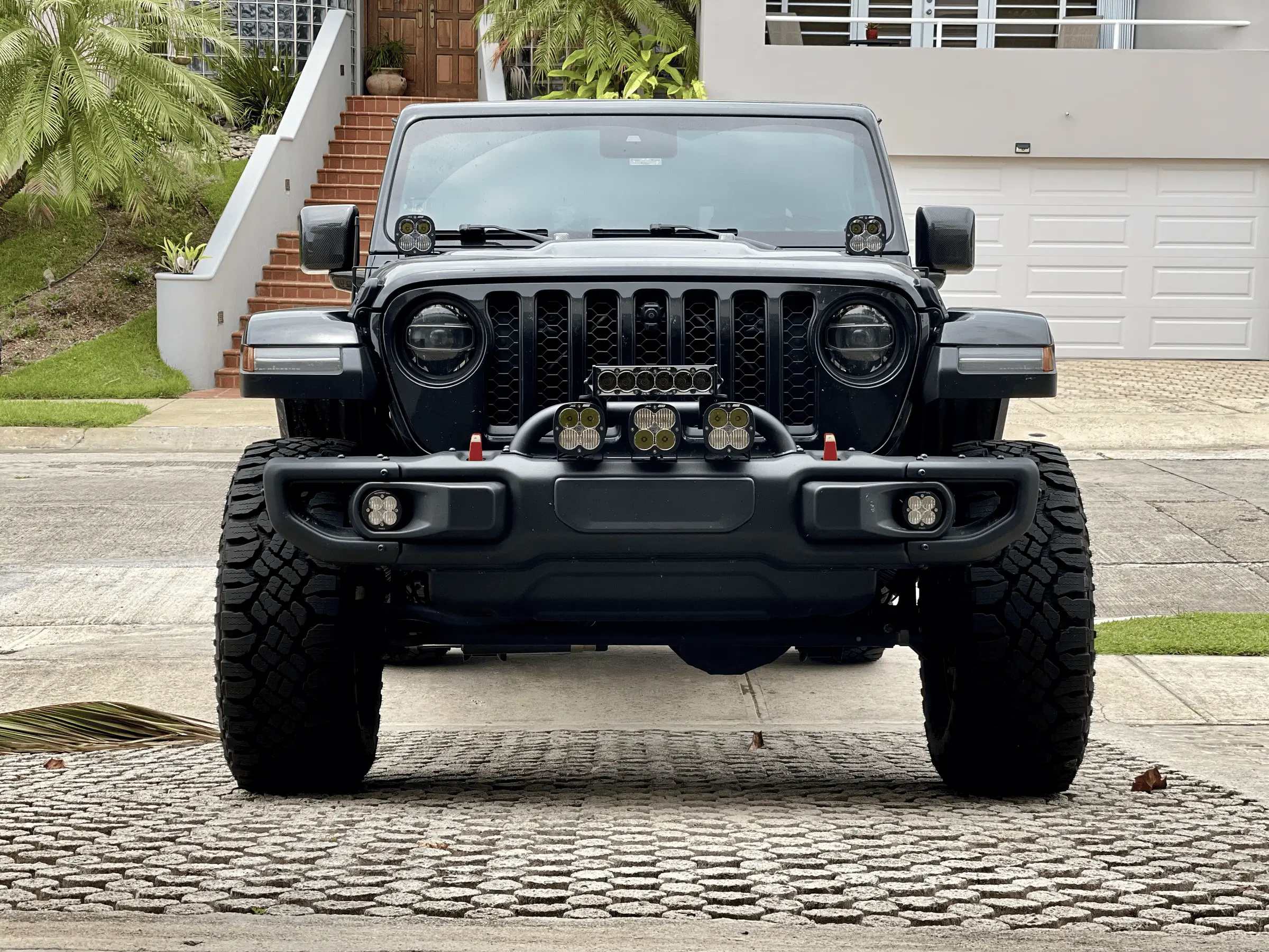 Jeep Gladiator BLACK Gladiator JT Club tempImage1Km3KW