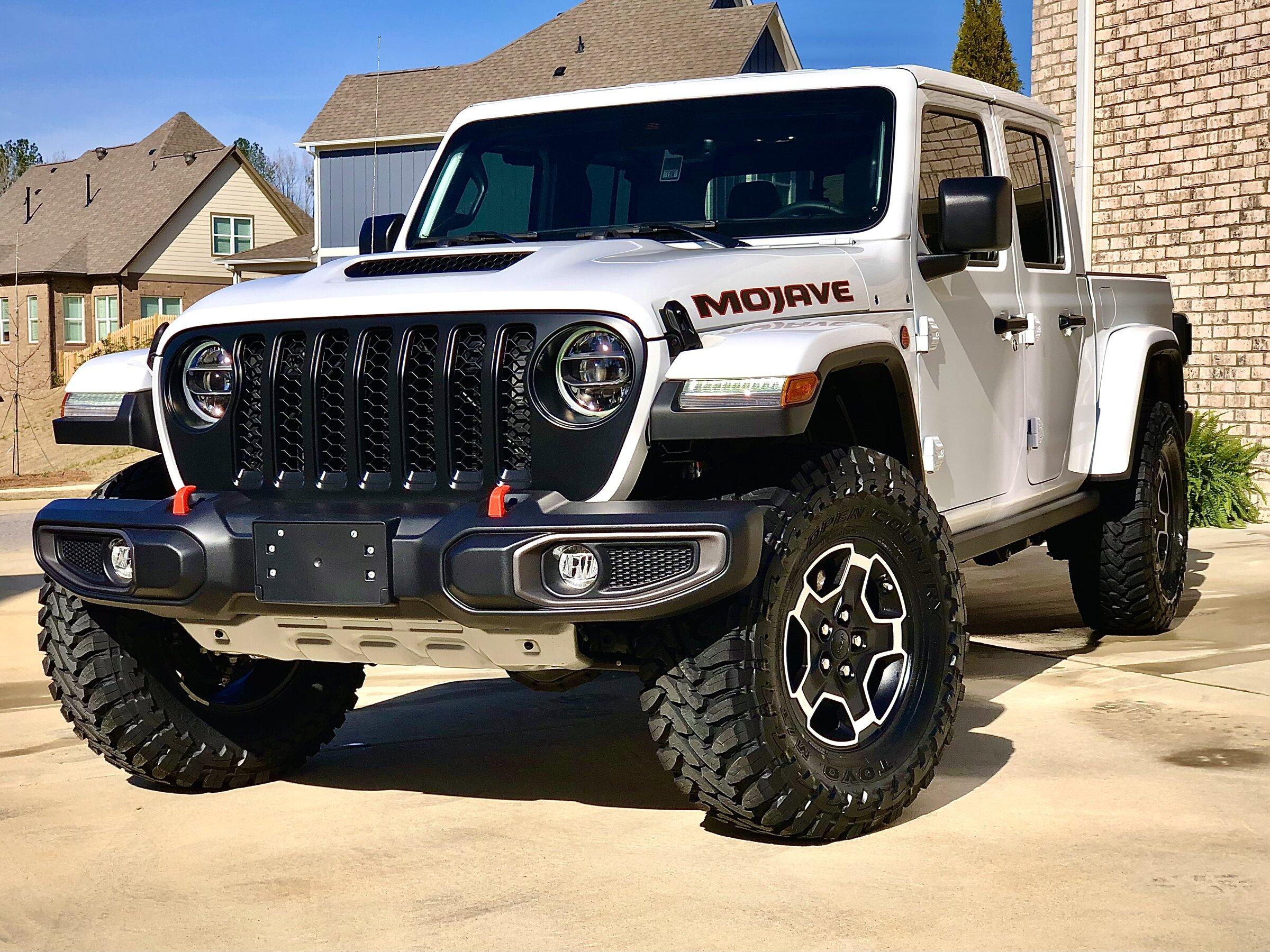Jeep Gladiator BRIGHT WHITE Gladiator JT Club 57B24E06-DFE7-4BE7-97B1-5C0C483ACEB5