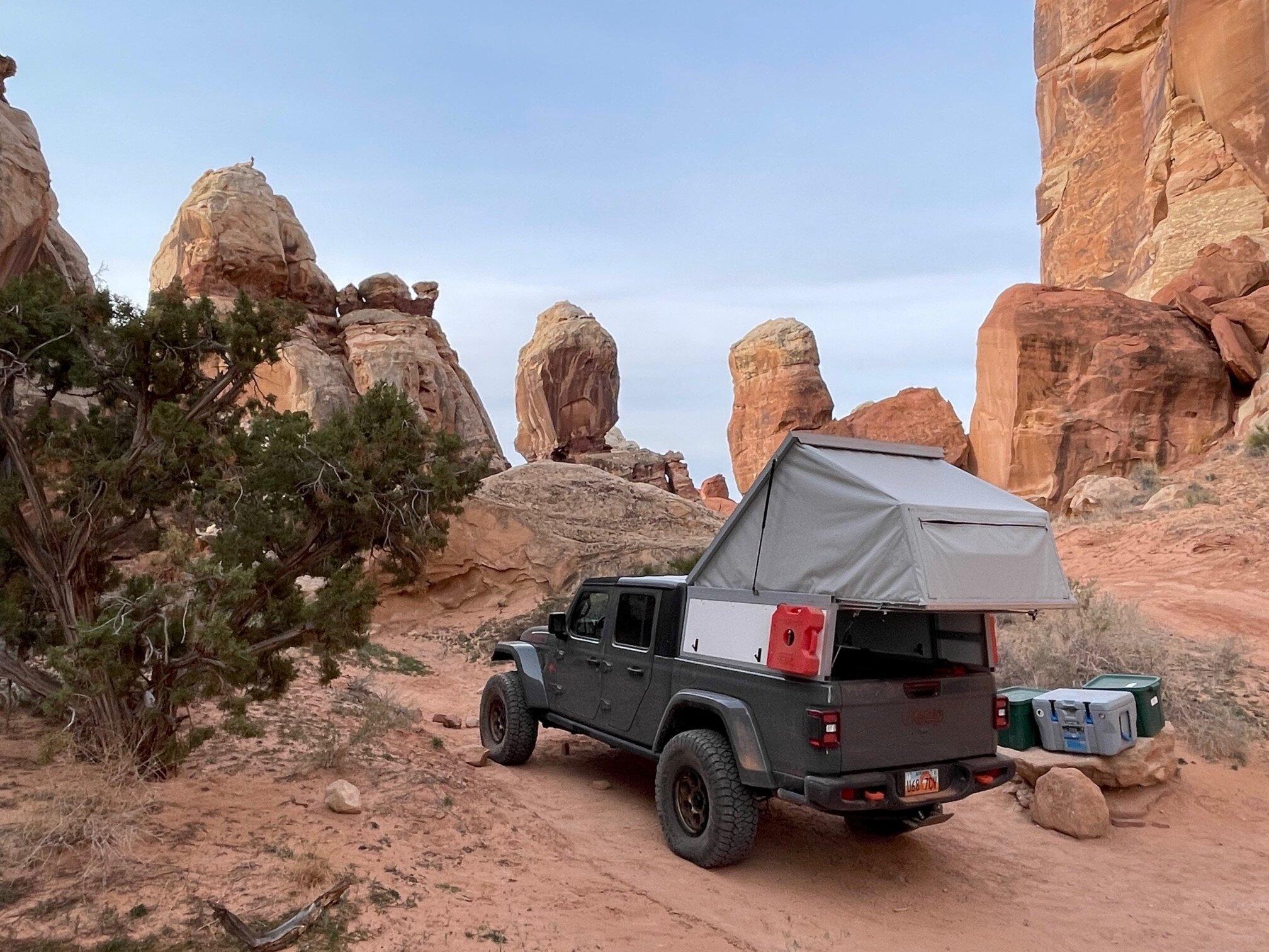 Jeep Gladiator My Tent Topper - Custom Wedge Tent Top5