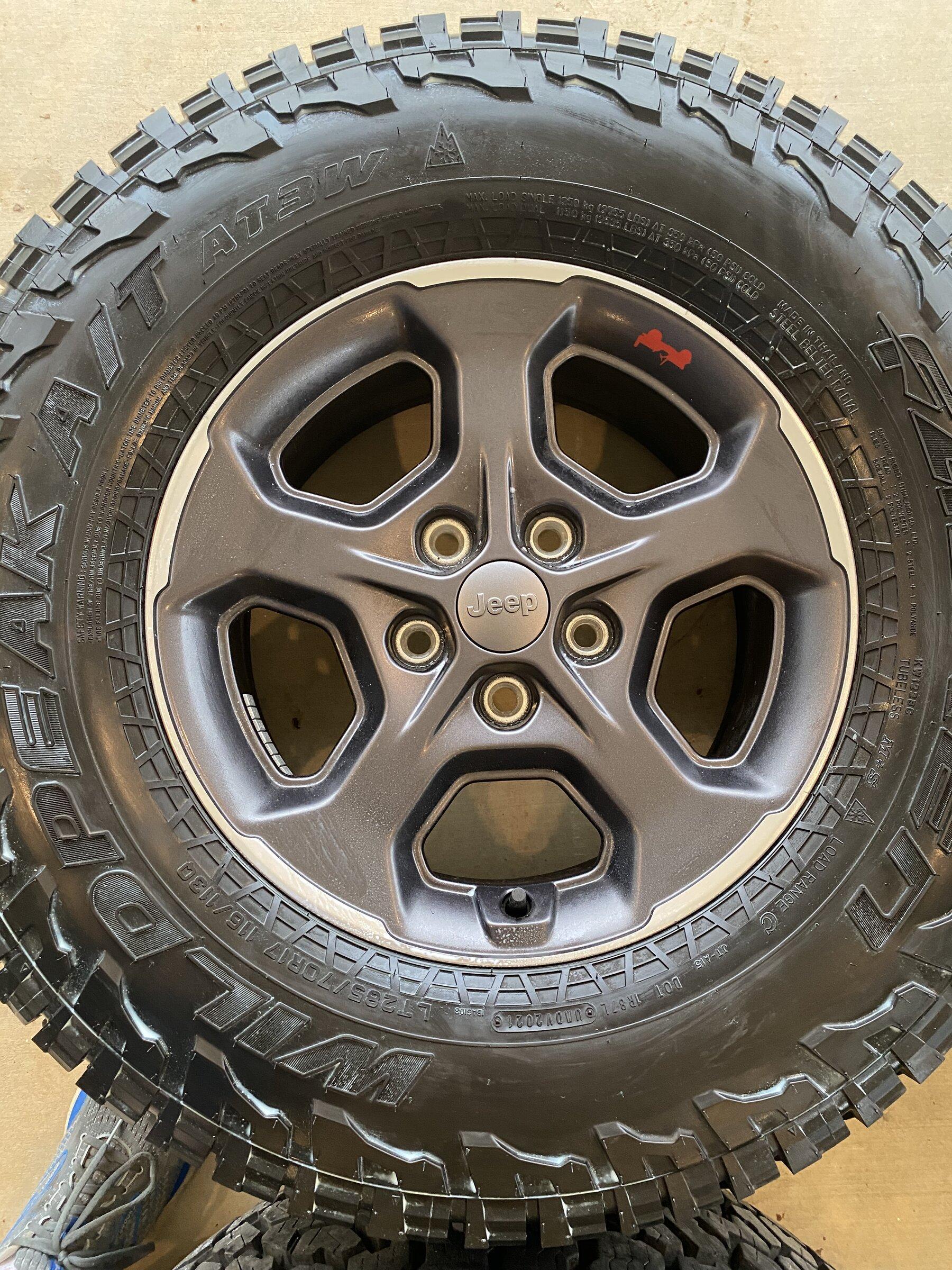 Jeep Gladiator Gladiator Rubicon Wheels $1000 6A93ACCD-5D0D-475C-8595-311474645AF0