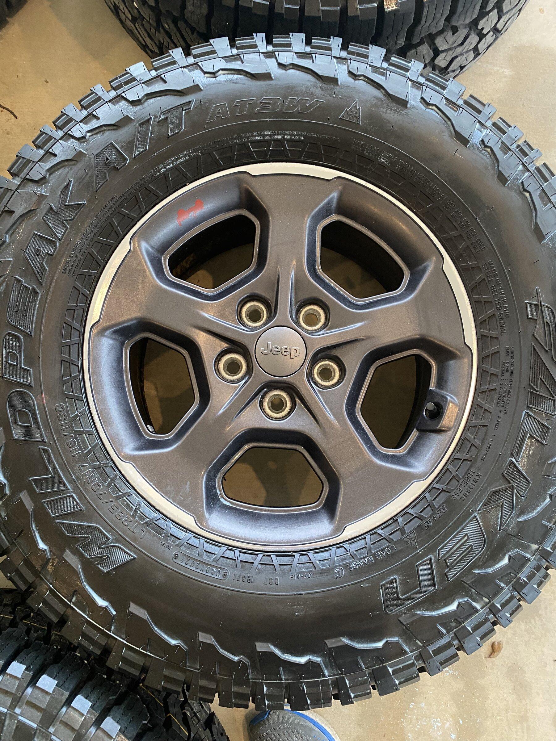 Jeep Gladiator Gladiator Rubicon Wheels $1000 055E6136-5E90-4667-9614-B6CB928E74FA