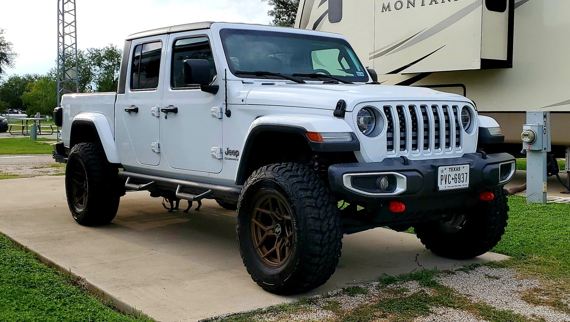 Jeep Gladiator WTT .. Wheels and Tires 35's for 33's 20210805_185523