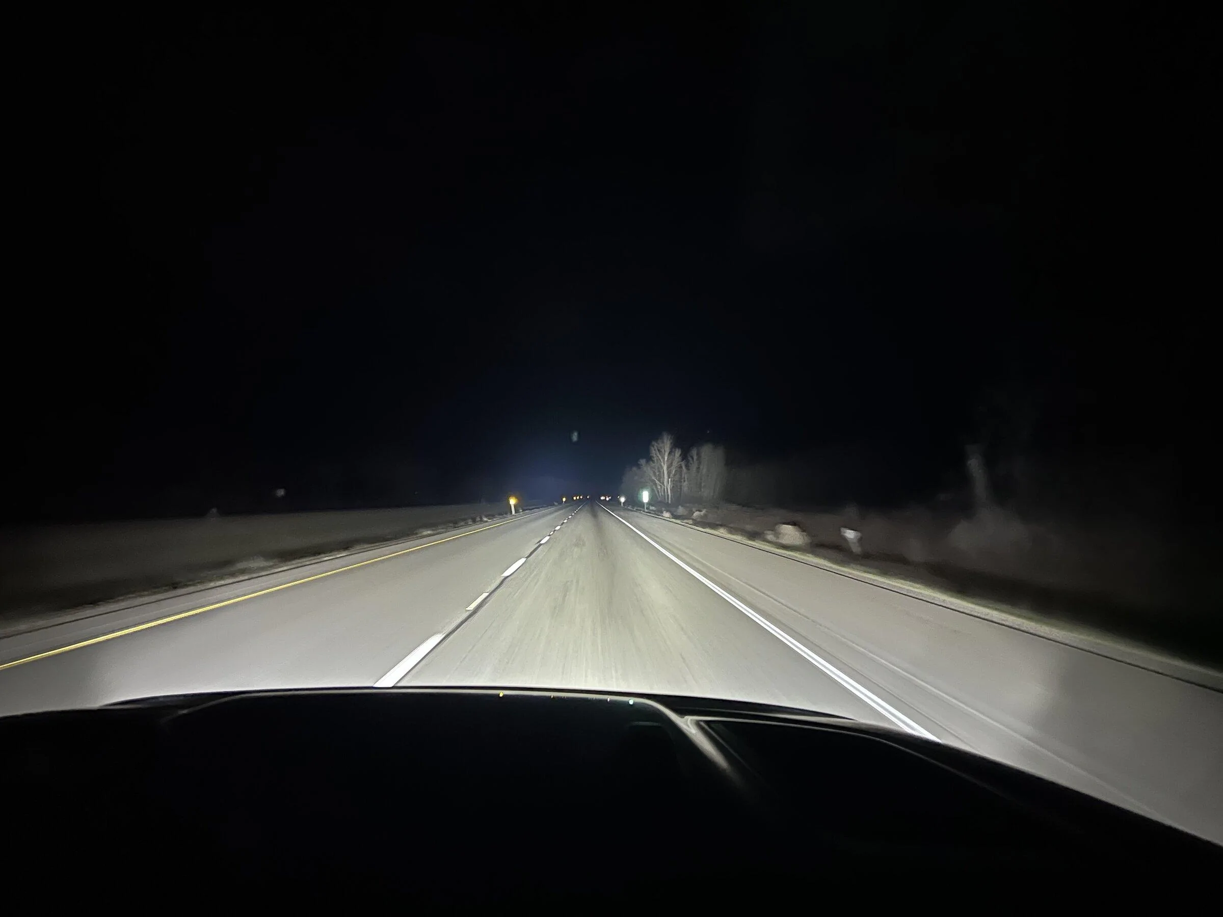 Jeep Gladiator Comparison (sort of ) with dash pics IMG_0172
