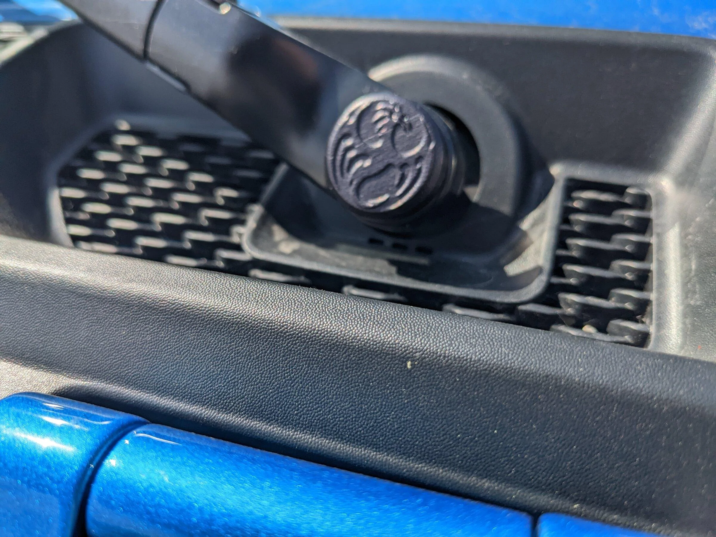 Jeep Gladiator ?? ☔️ Threedom Custom Wiper Arm Caps? 129