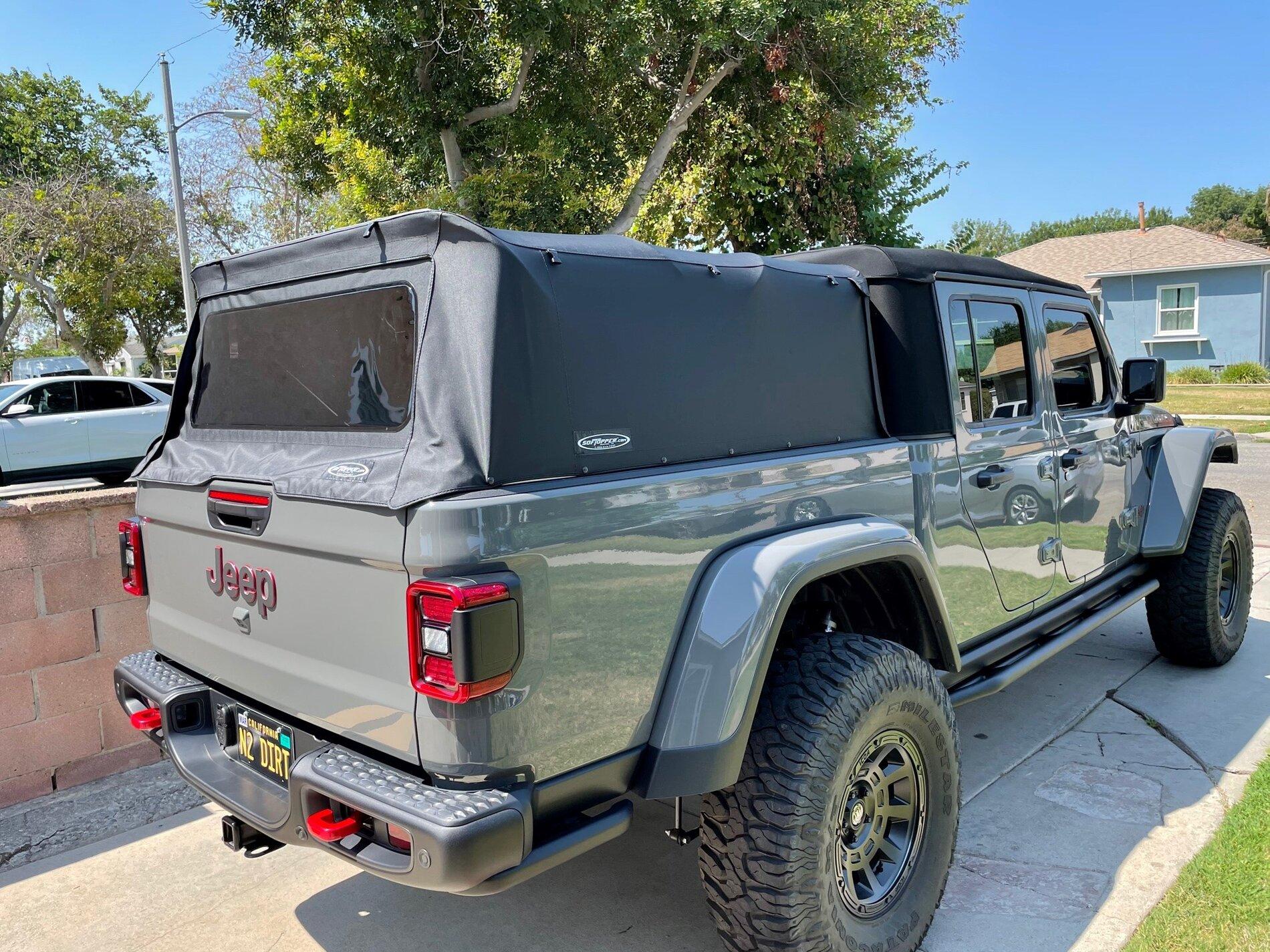 Jeep Gladiator Soft tops with toppers.. EAEABEF1-C920-4280-991B-54DA57E0967A