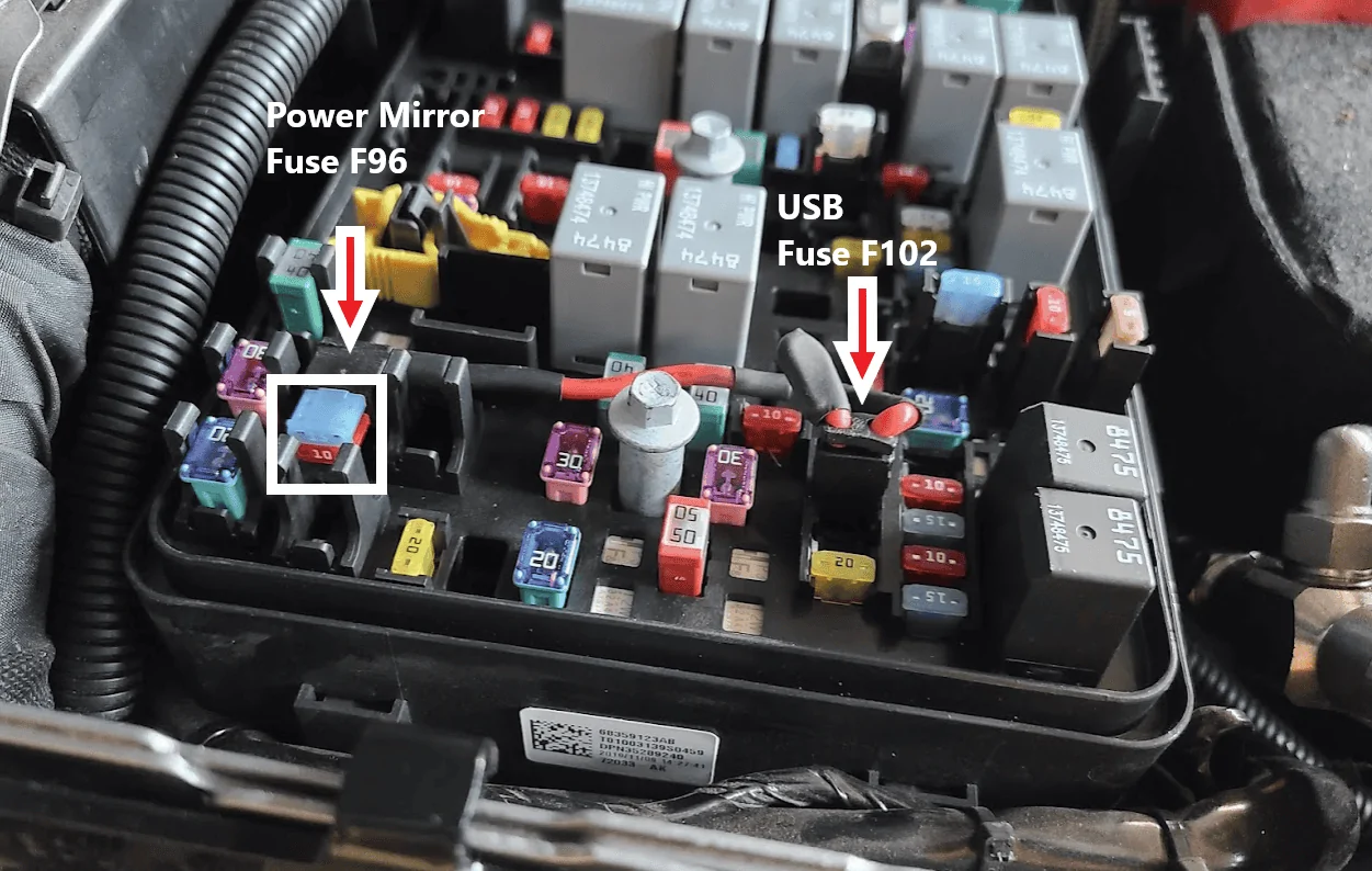 Jeep Gladiator Making Center Console USB Switched 1647951480921