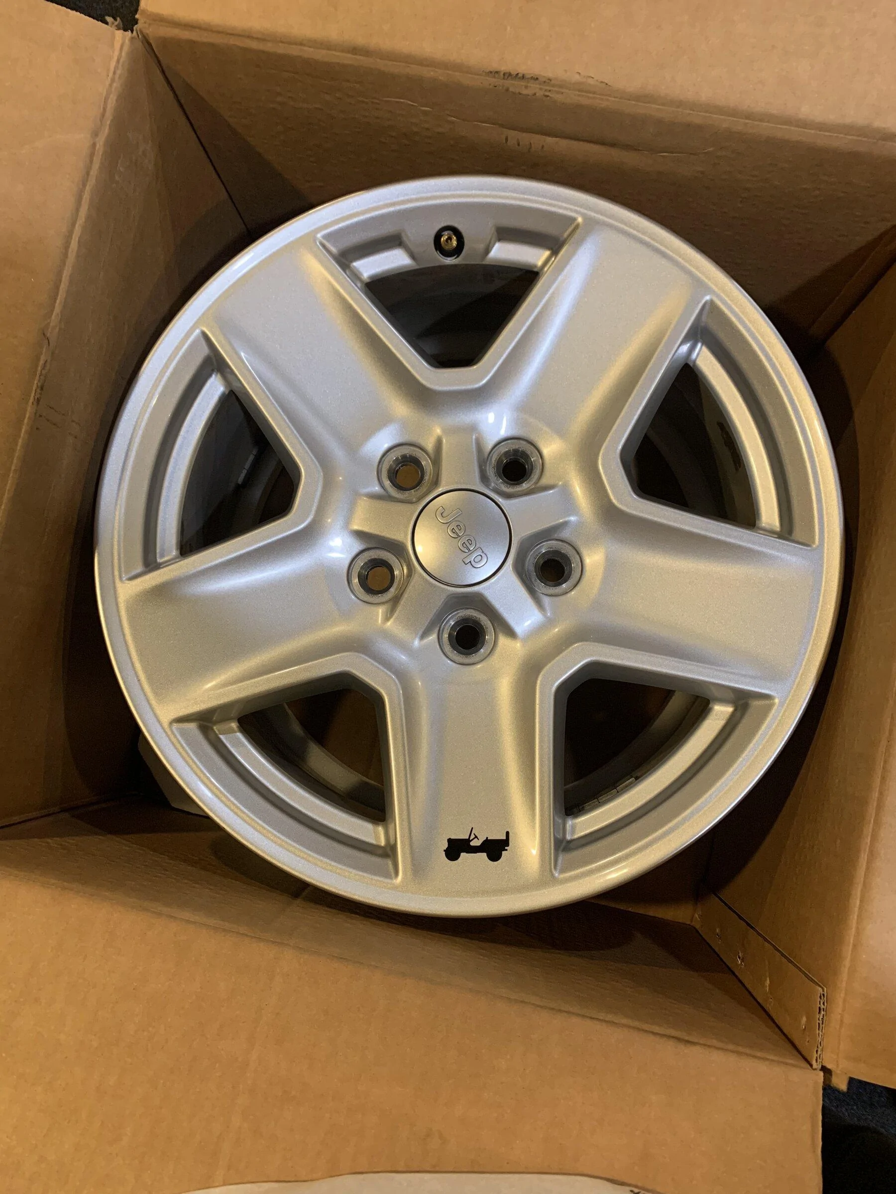 Jeep Gladiator Sport S Wheels $50 for all 4 1FDBD2B2-BA0D-4936-A443-F733CF09BBC7
