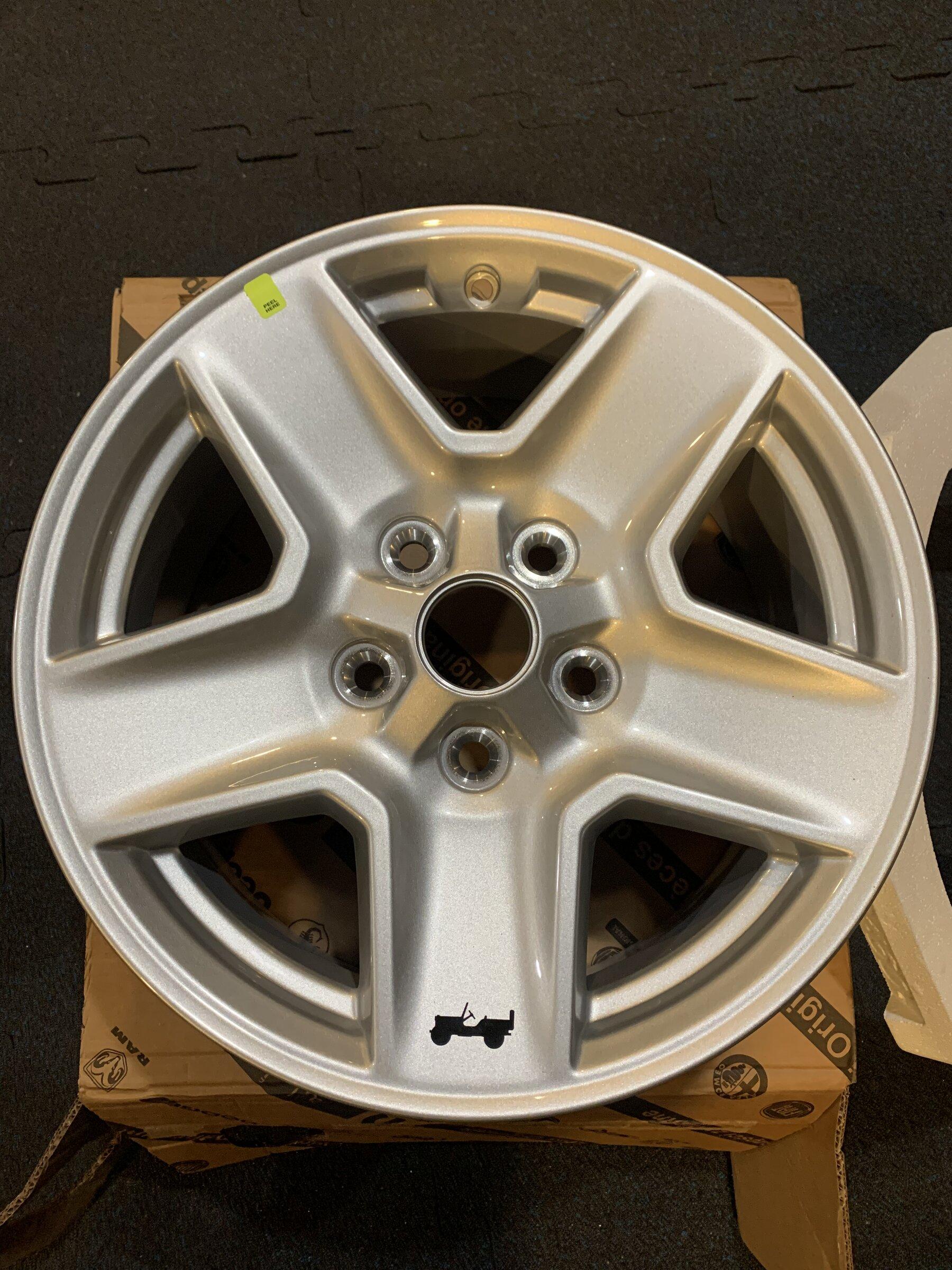 Jeep Gladiator Sport S Wheels $50 for all 4 0B68AAAA-174F-4CBA-8718-EB5B80DB0223