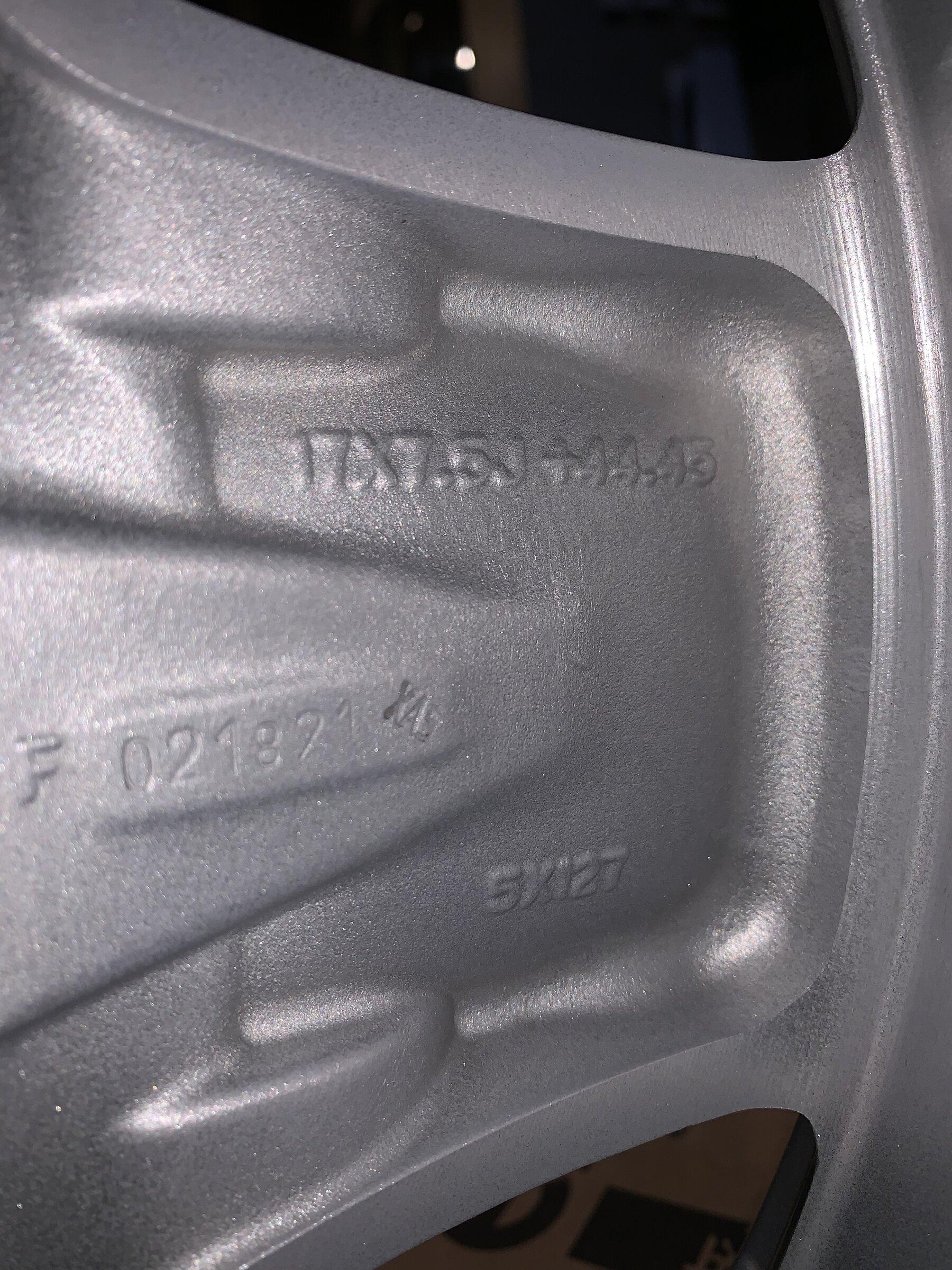 Jeep Gladiator Sport S Wheels $50 for all 4 AEF4B0BF-C5AD-4EC1-86CD-C92BF8DE053D