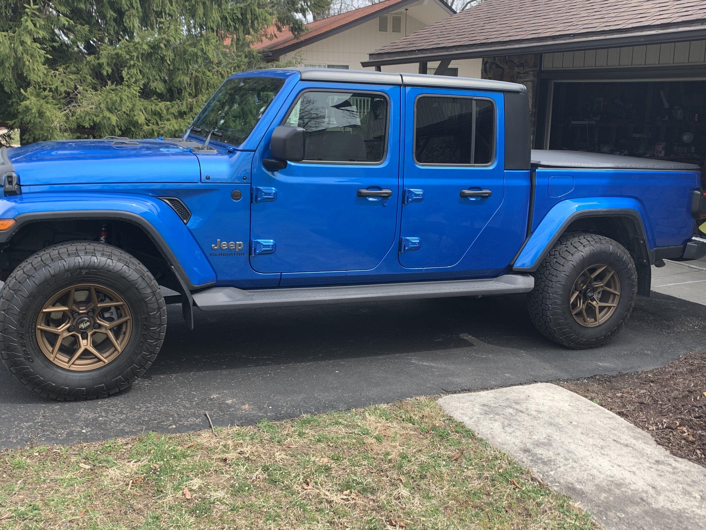 Jeep Gladiator 2020 Gladiator Overland 6 Speed Manual with upgraded gears $45,000 7D671FB2-DCA0-4407-BD2A-FBCC99B4FADC