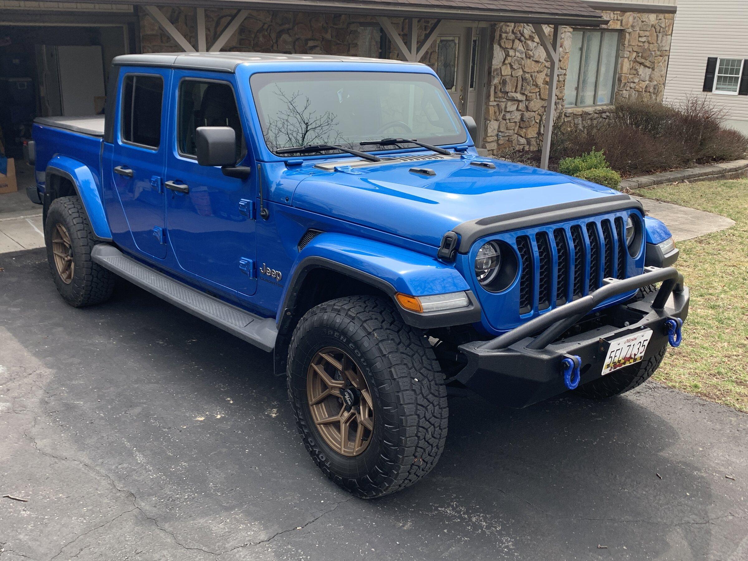Jeep Gladiator 2020 Gladiator Overland 6 Speed Manual with upgraded gears $45,000 3B392D10-AECA-4BF2-B794-8E7F38E4E957