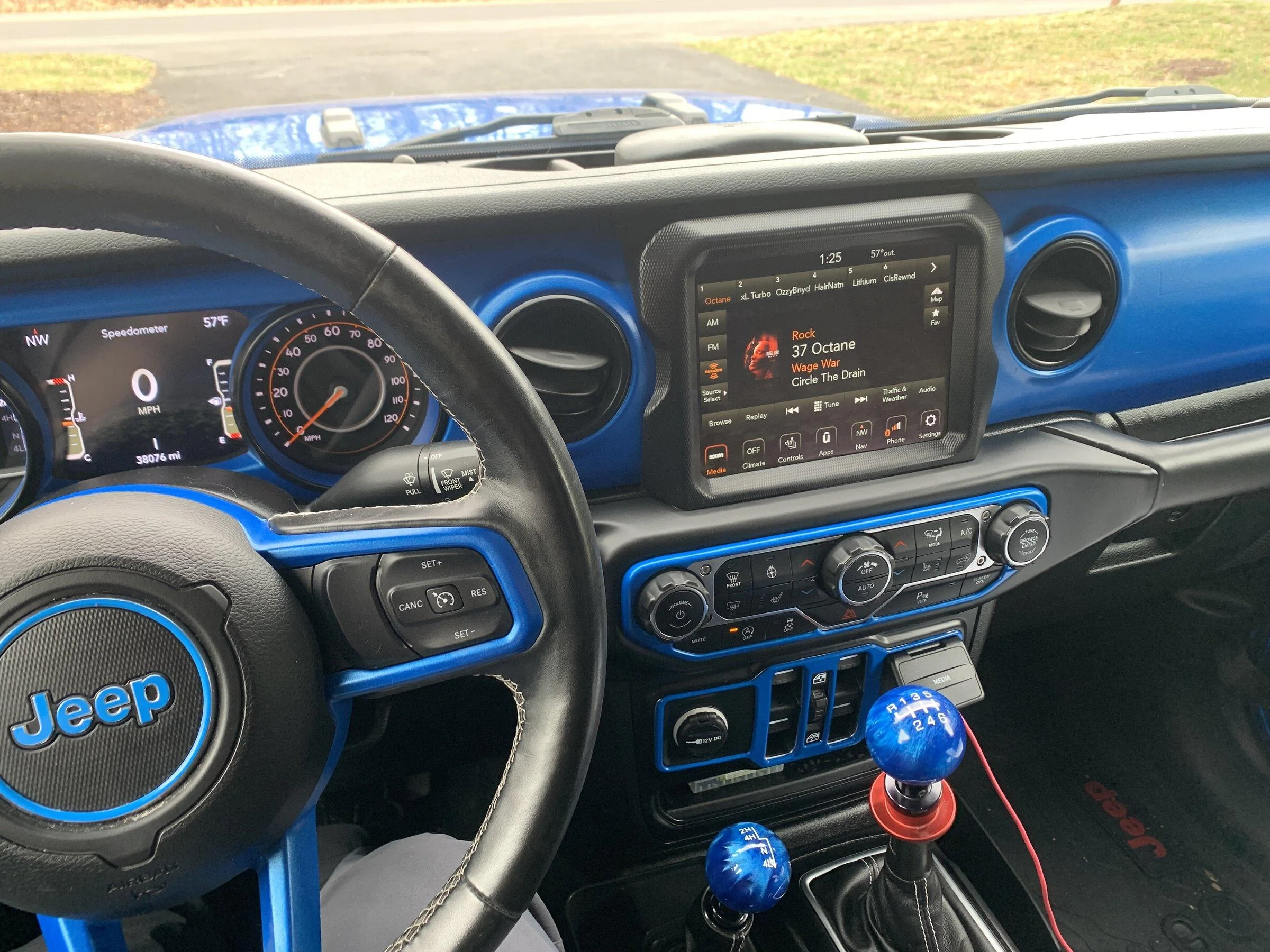Jeep Gladiator 2020 Gladiator Overland 6 Speed Manual with upgraded gears $45,000 C9260303-4EF2-4AE1-AB83-D6C675BCCF59