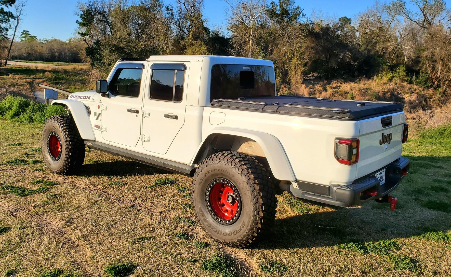 Jeep Gladiator Anyone with the BFG KO2 39x13.5r17? 20220319_182625_resized
