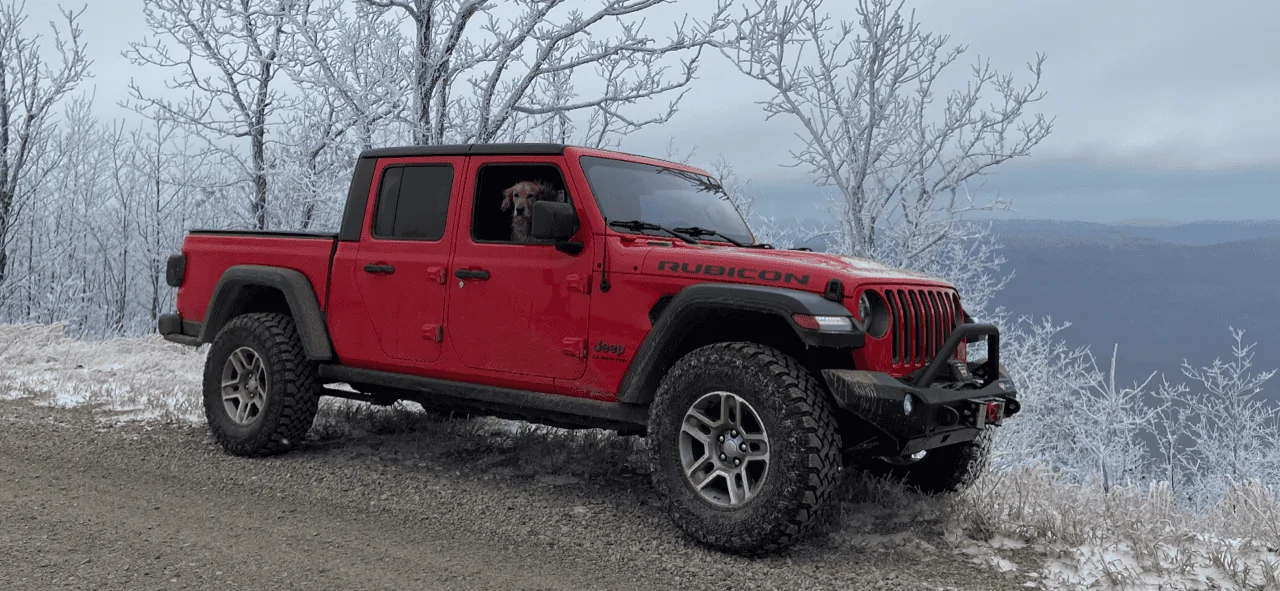Jeep Gladiator FIRECRACKER RED Gladiator JT Club Gus in J