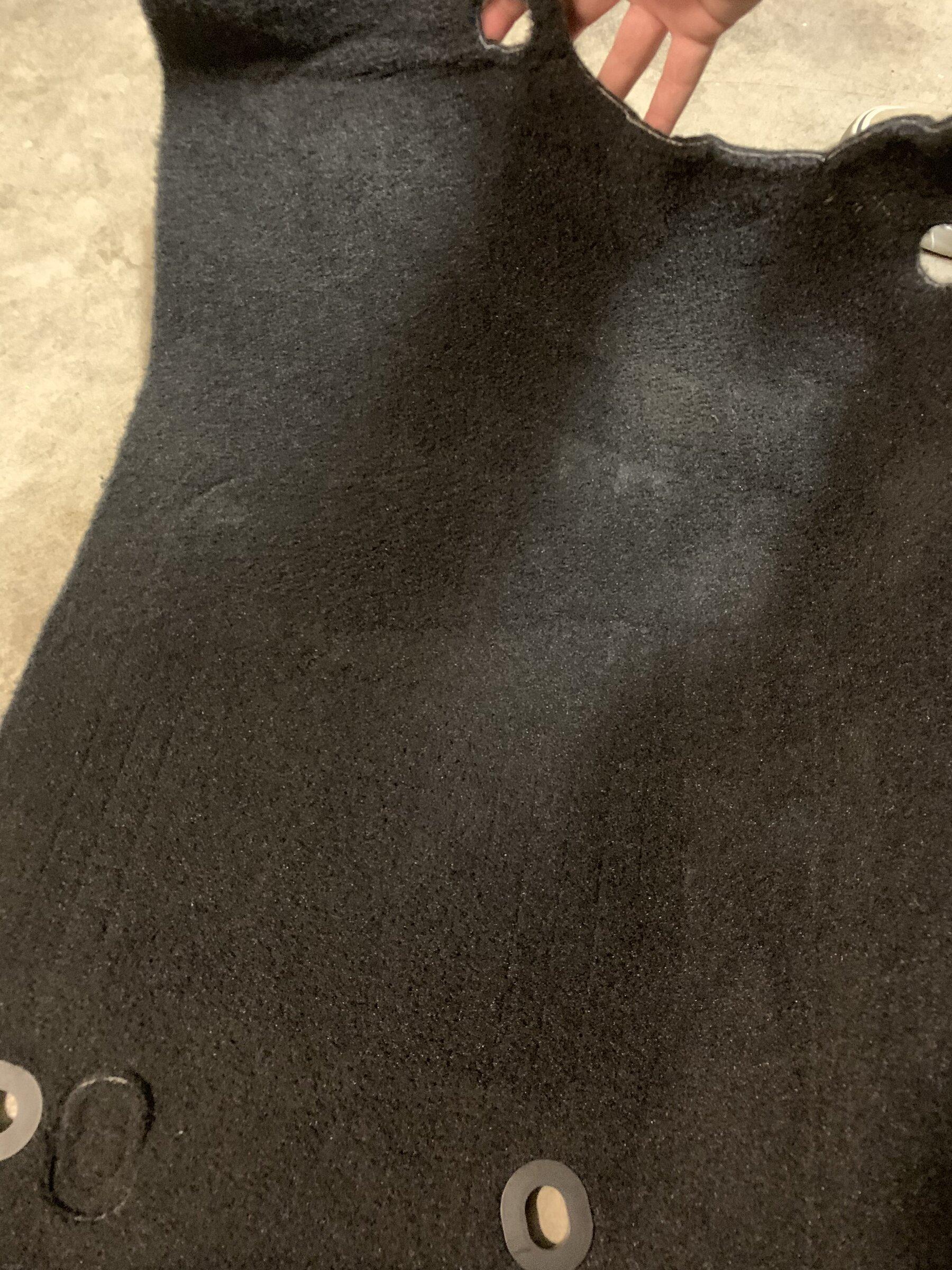 Jeep Gladiator Original interior carpet for sale 32EBC4AF-991F-4CCF-8016-AC5316CC7B9A